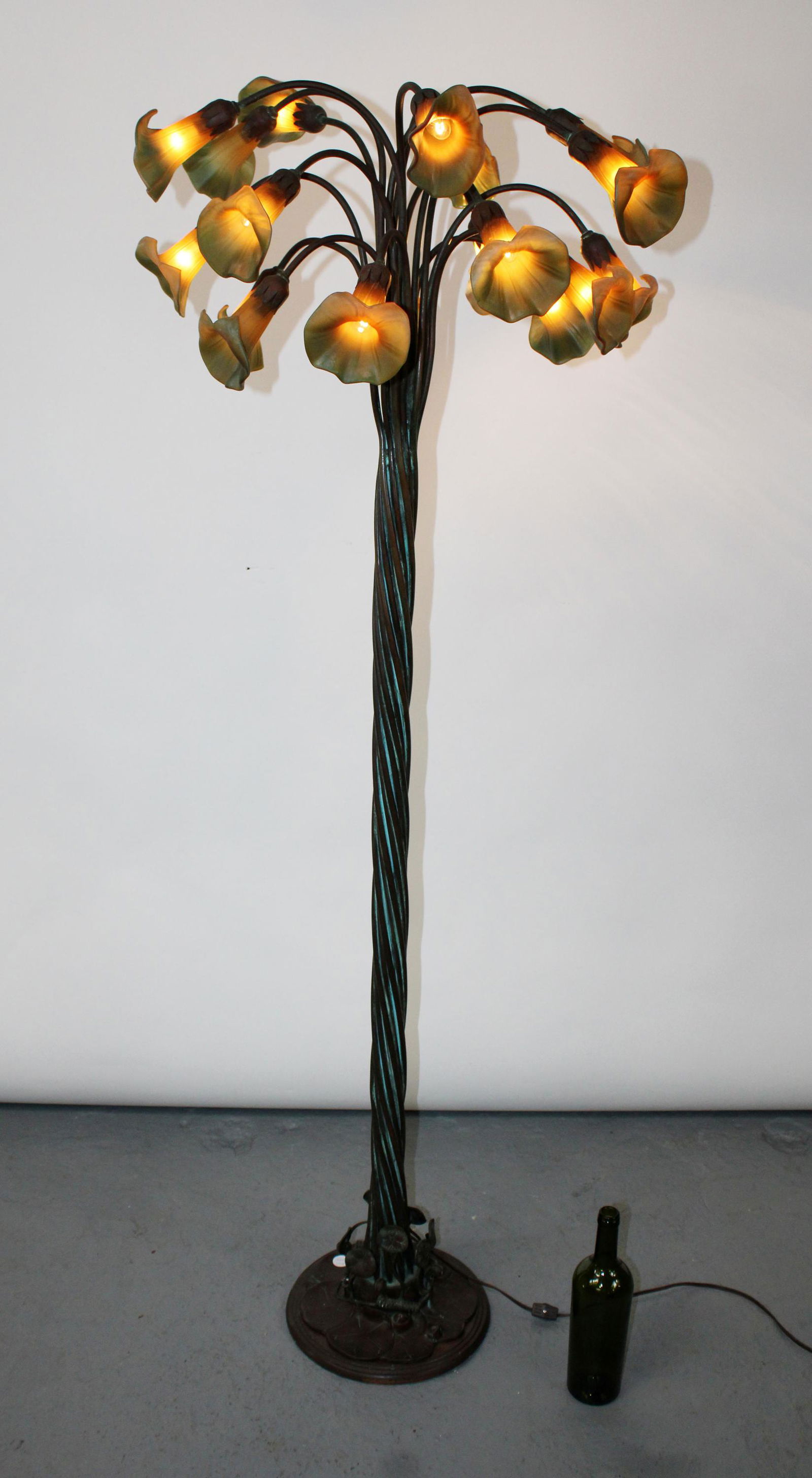 Bronze 18 light Lily floor lamp (1 of 8)