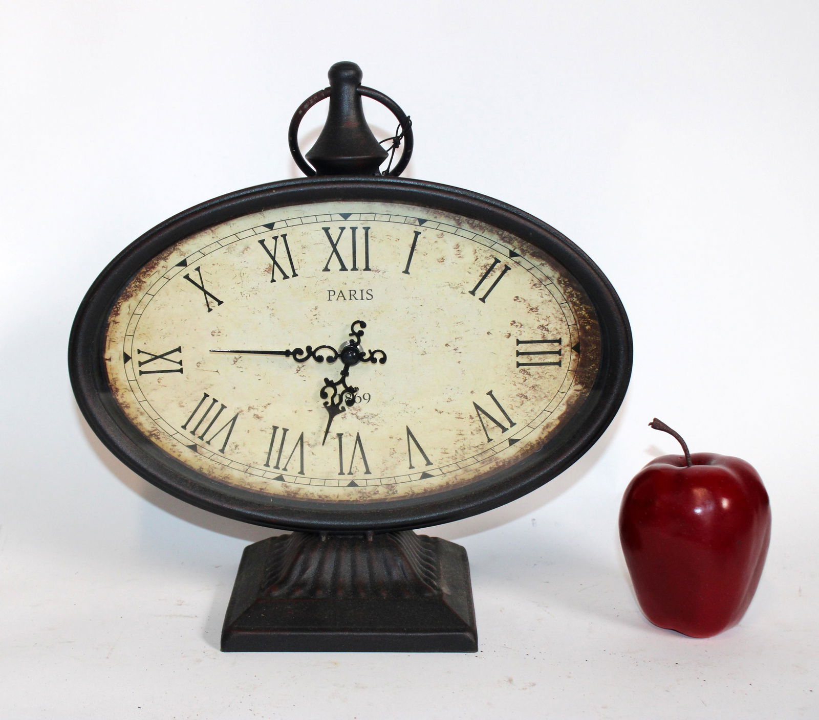 Decorative "Paris" clock (1 of 3)