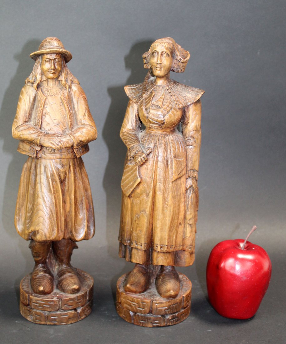 Pair of Antique French carved wooden Brittany figurines (1 of 6)