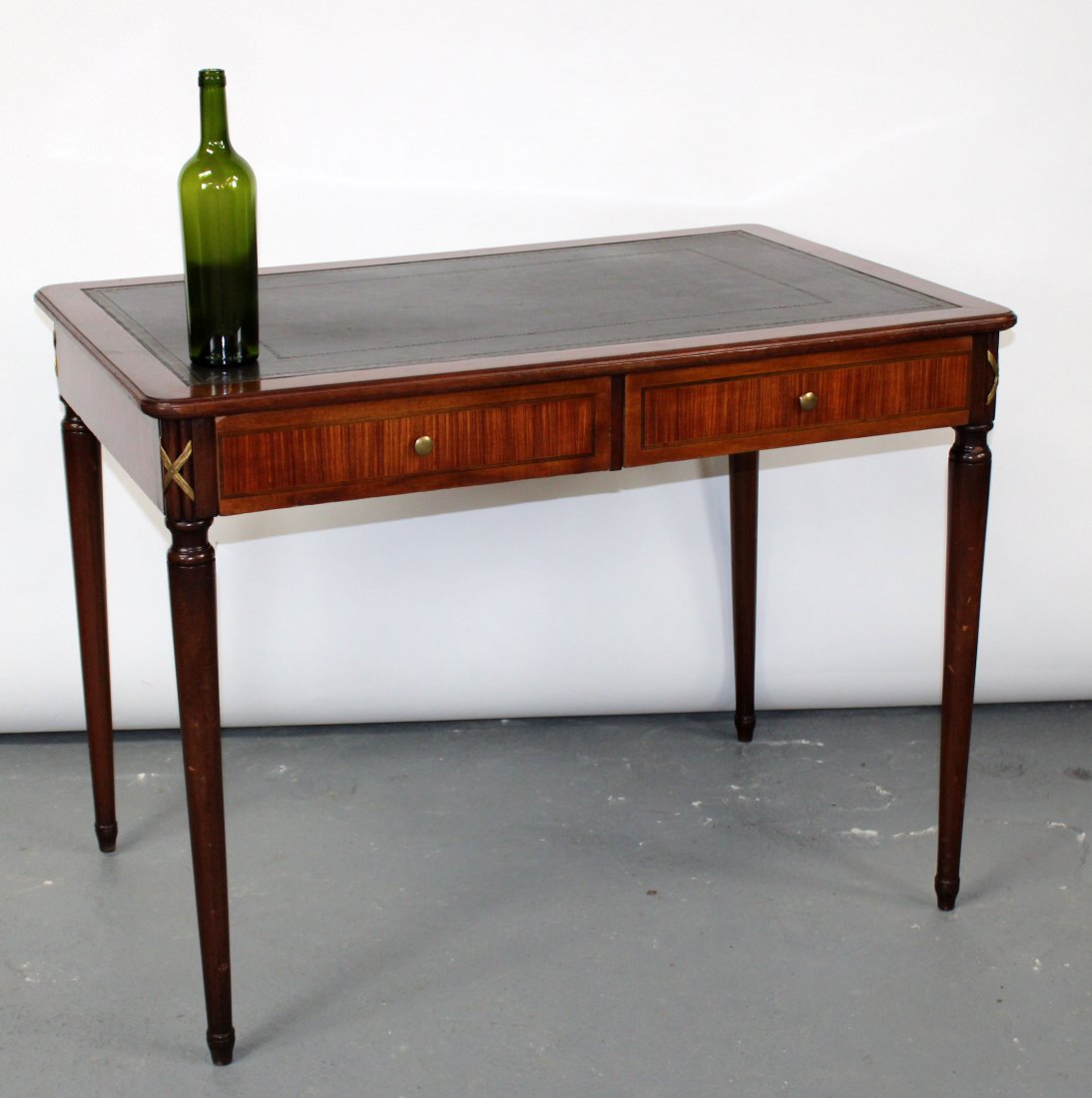 French Directoire desk with tooled leather (1 of 8)