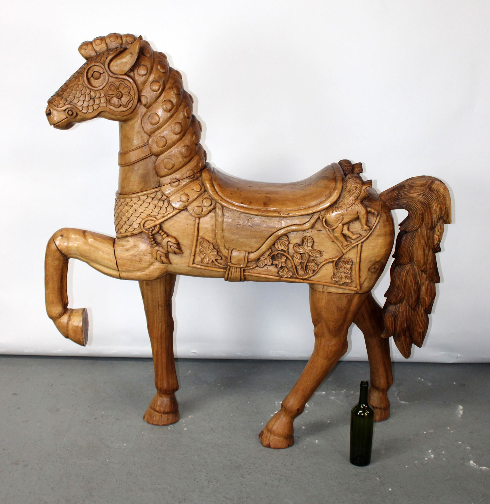 American carved wooden carousel horse (1 of 13)