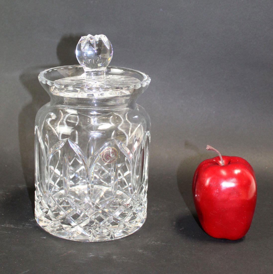 Polish cut crystal biscuit jar (1 of 5)