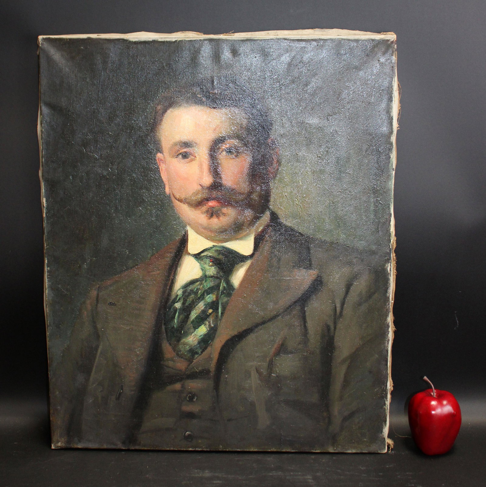 Oil on canvas portrait of a gentleman (1 of 6)