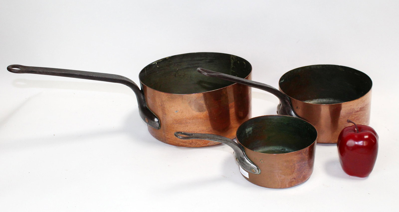 Nest of 3 French copper pots (1 of 6)