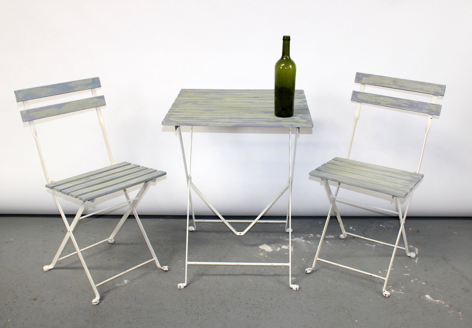 Iron and slatted wooden 3 piece bistro set (1 of 10)