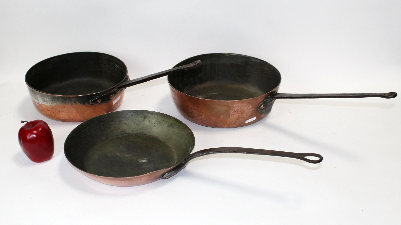 Nest of 3 French copper pots (1 of 8)