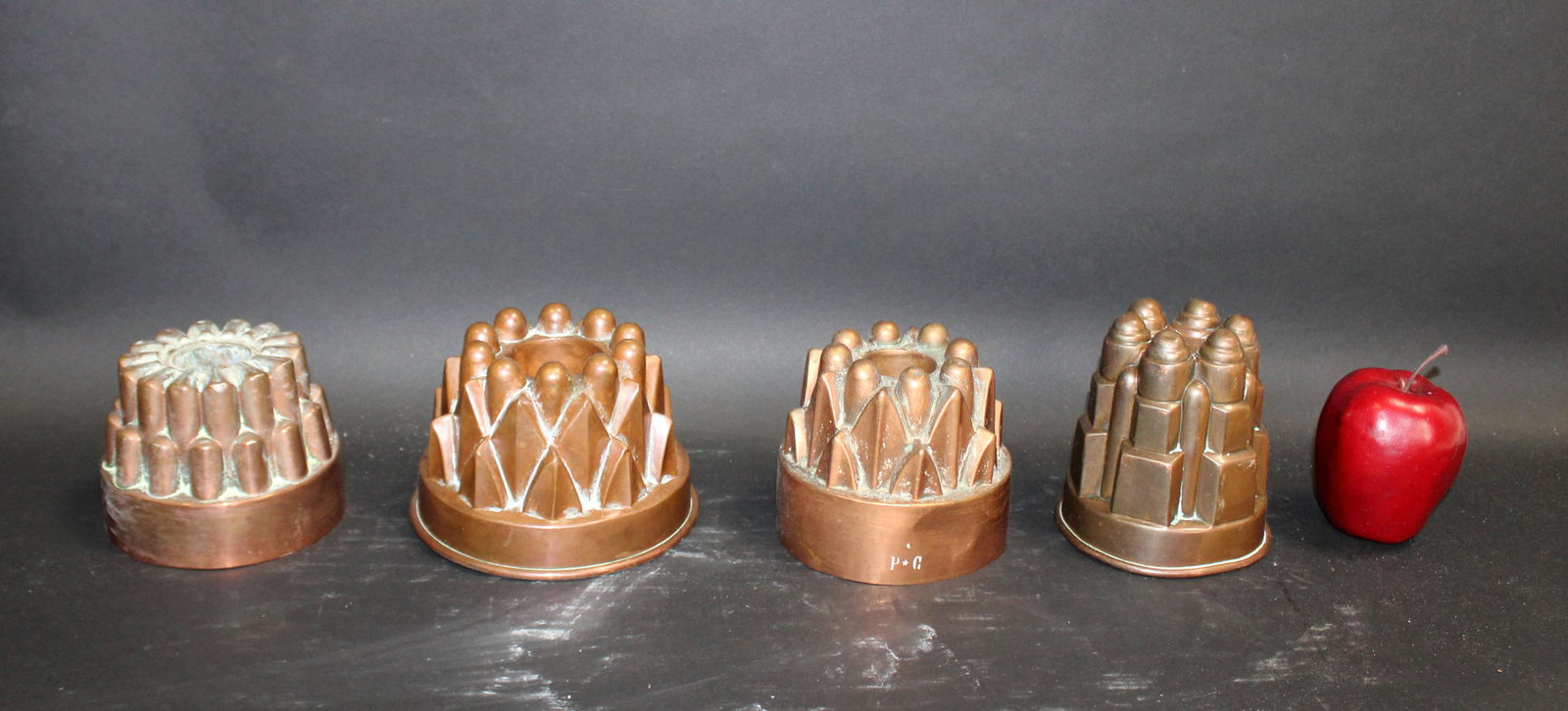 Lot of 4 antique copper moulds (1 of 10)