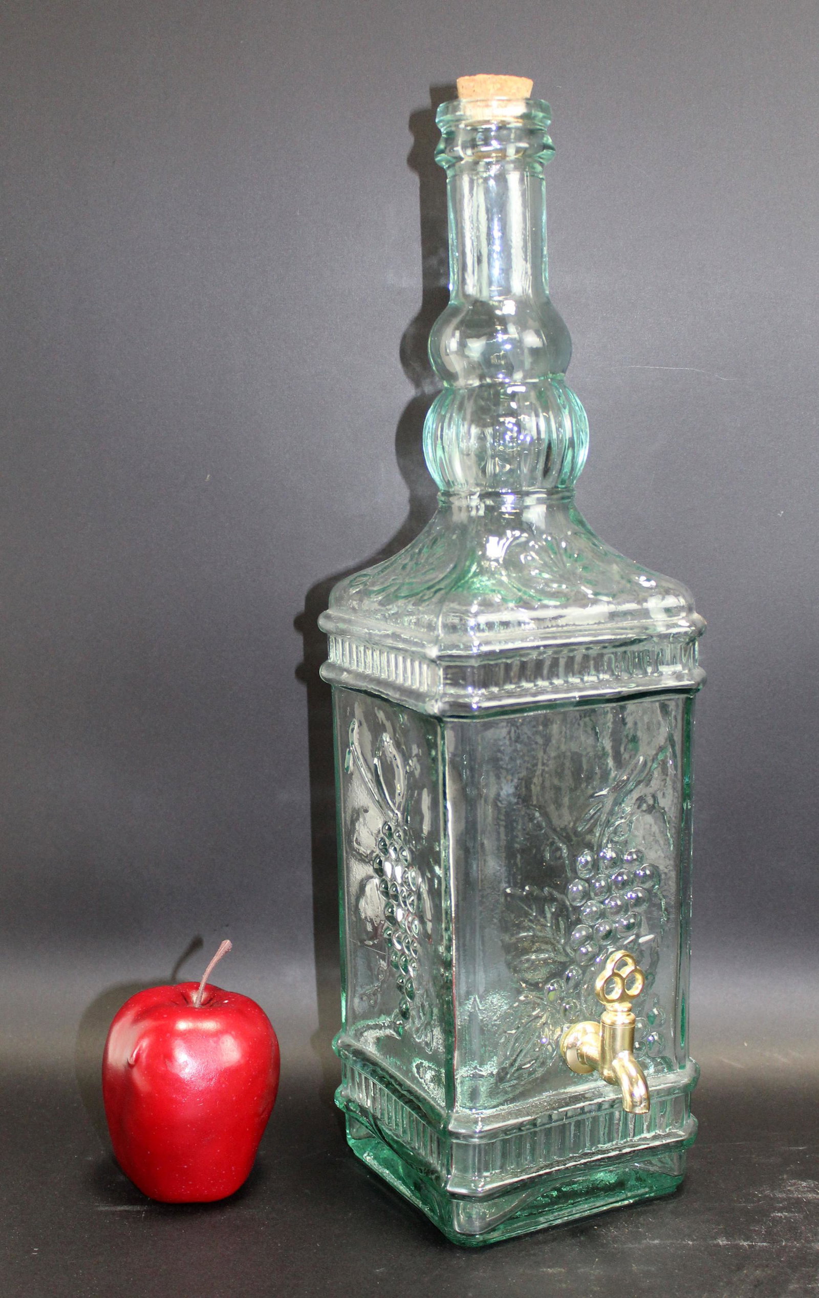 Glass liquor bottle dispenser (1 of 7)