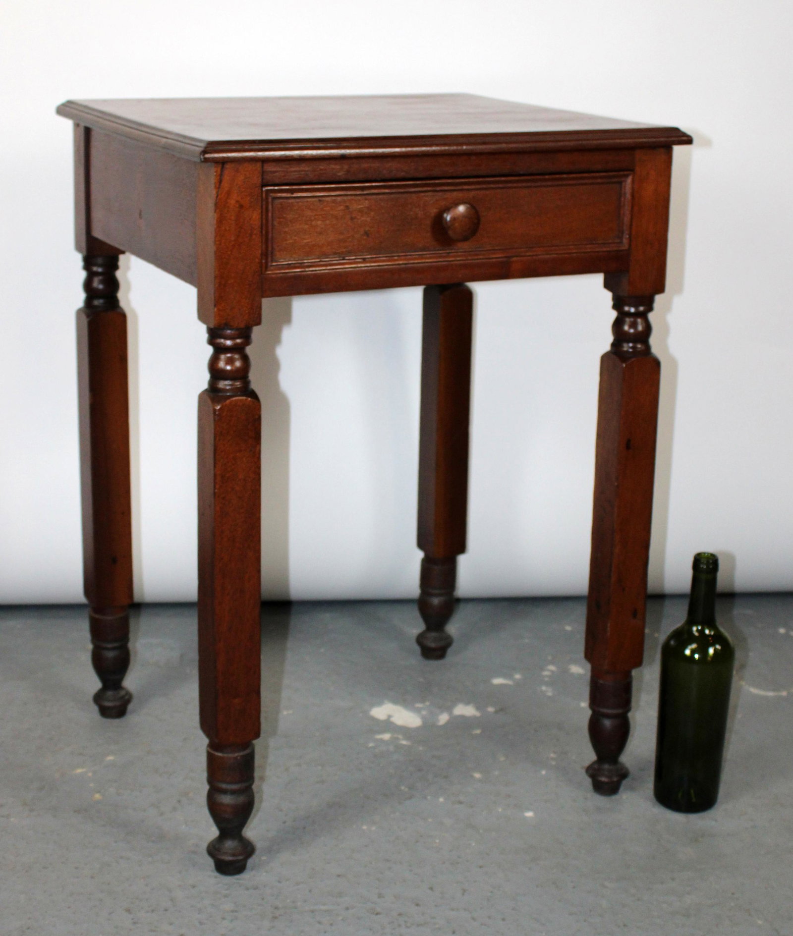 Antique side table in mahogany with drawer (1 of 11)