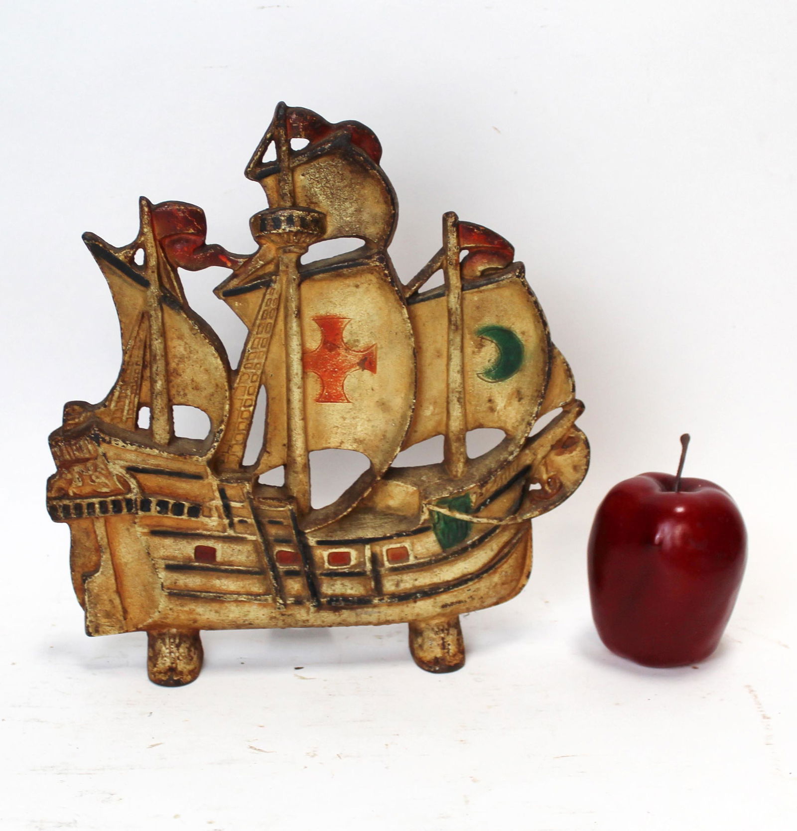 Vintage painted cast iron Galleon ship door stop (1 of 8)