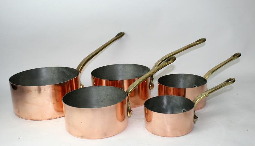 Nest of 5 French copper pots with bronze handle (1 of 9)