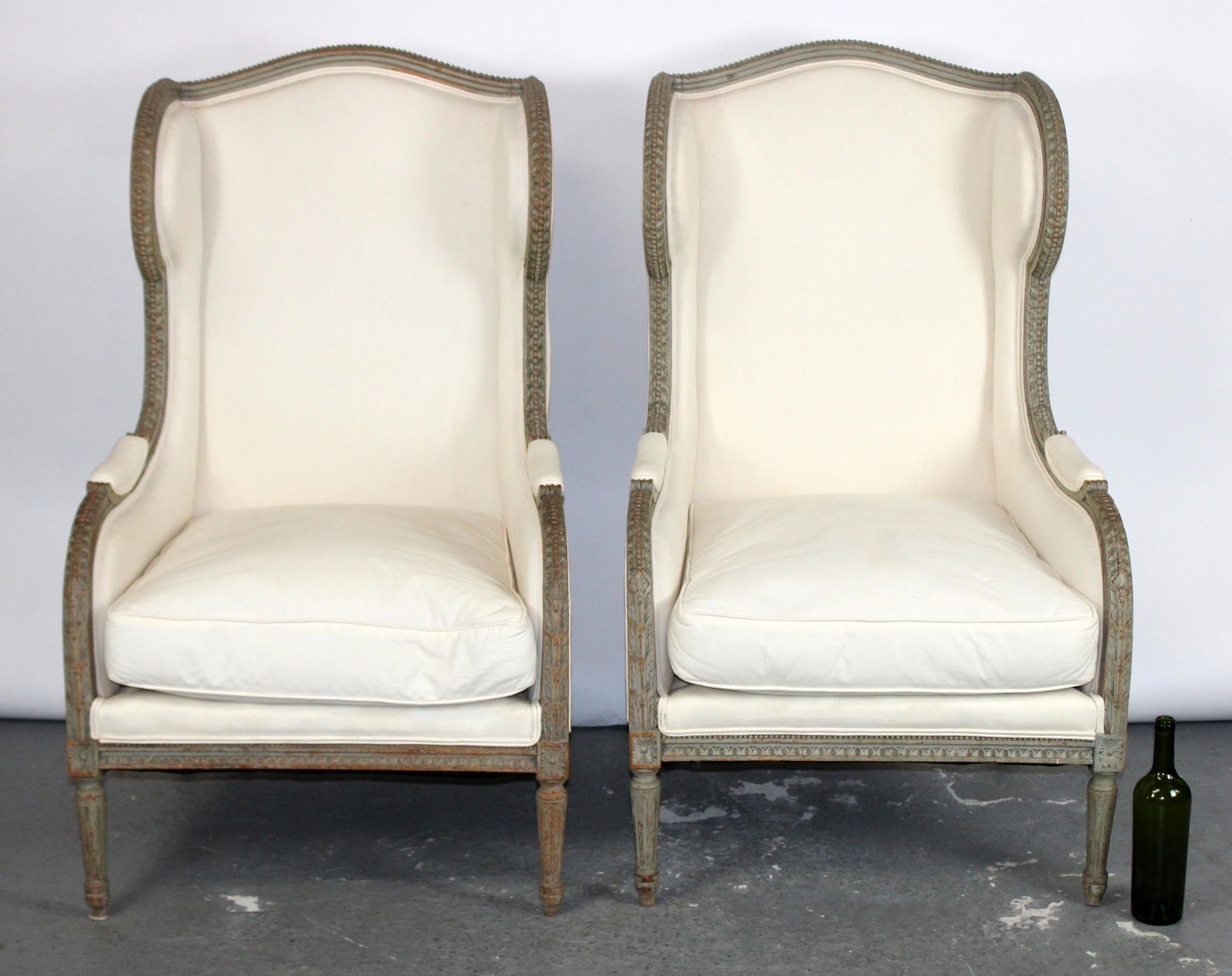 Pair of French Louis XVI bergere armchairs (1 of 11)