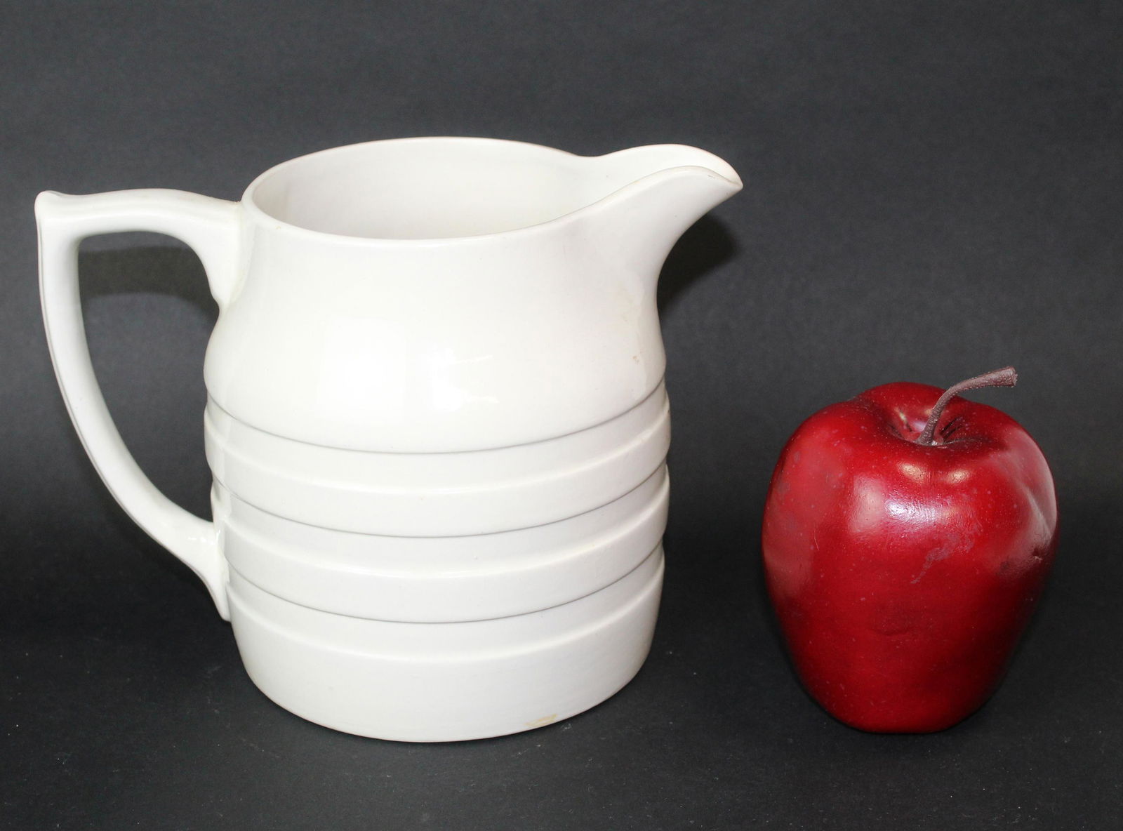 Vintage Sadler England pottery pitcher (1 of 5)