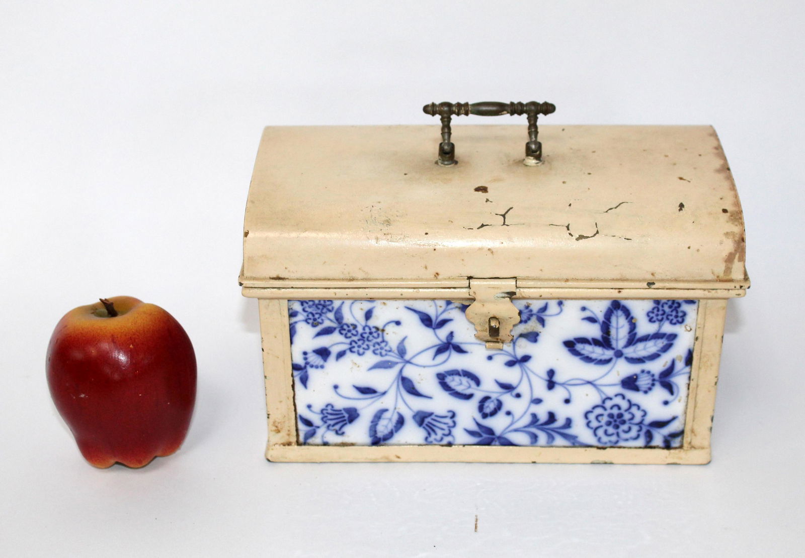 French enameled and painted metal box (1 of 10)