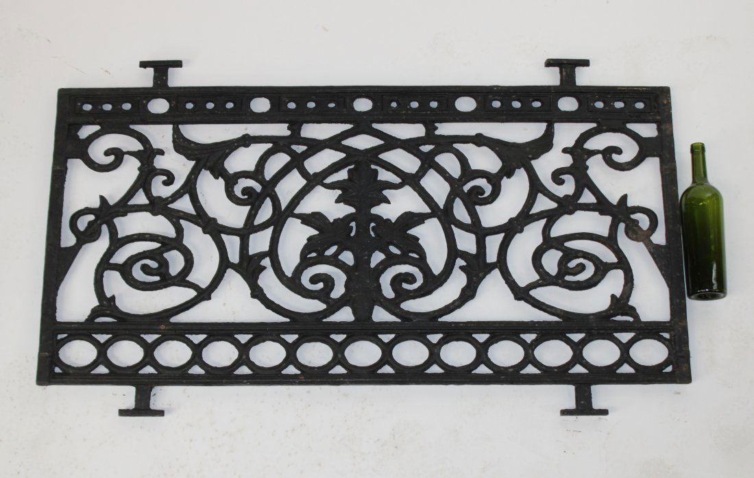 Cast iron balcony panel (1 of 6)