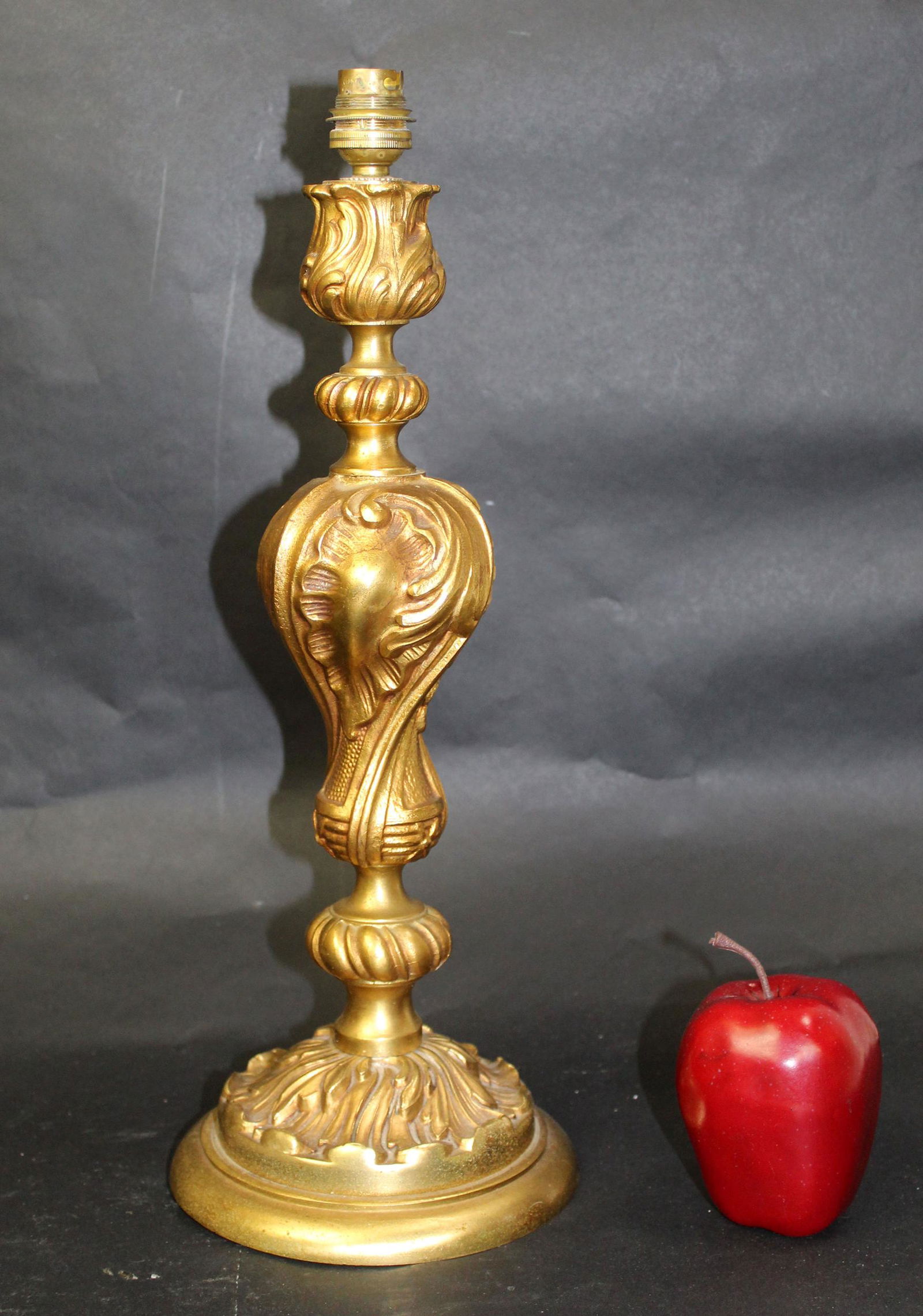 French bronze lamp base (1 of 6)