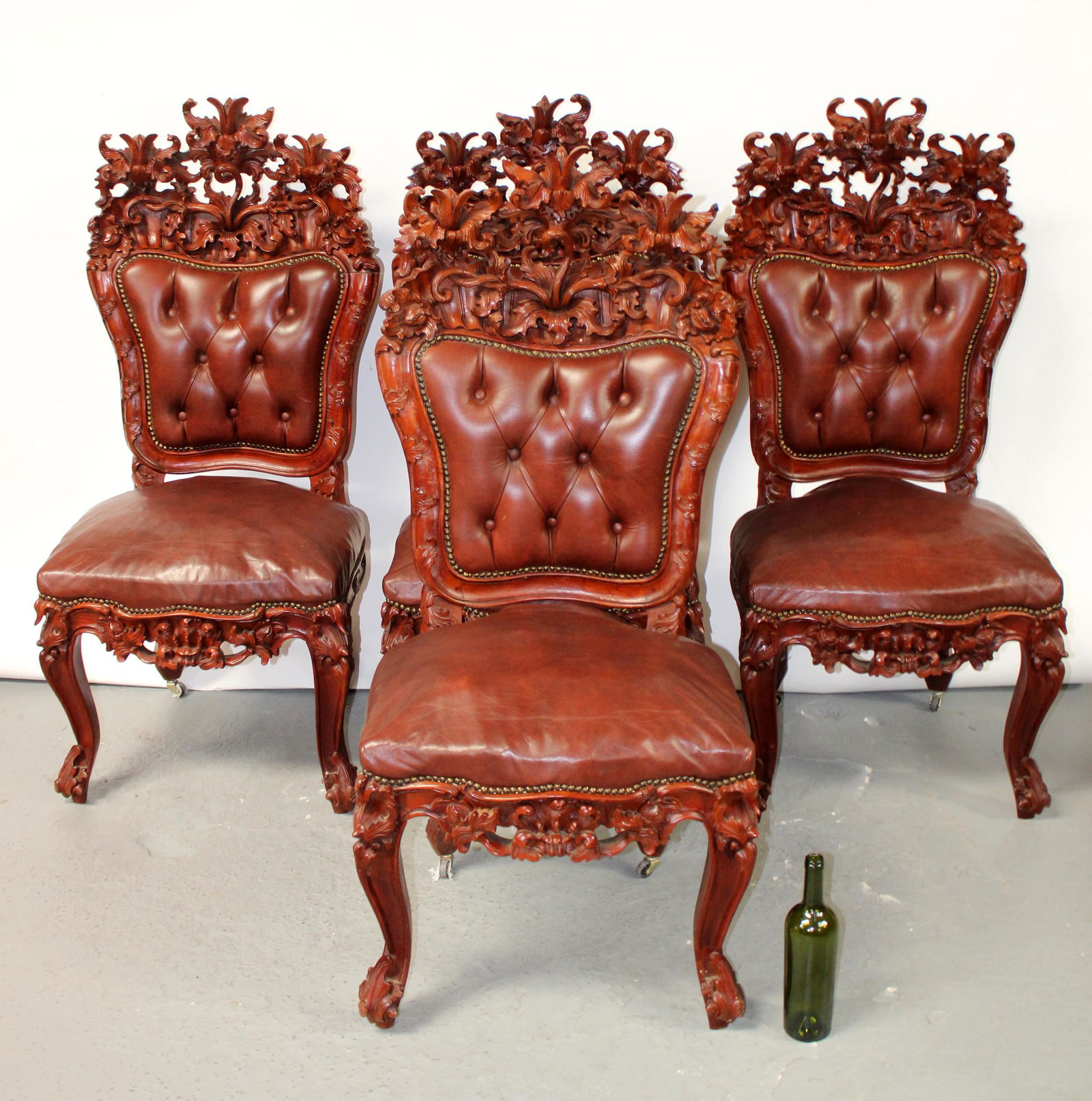 Set of 4 Rococo style chairs in carved mahogany (1 of 11)