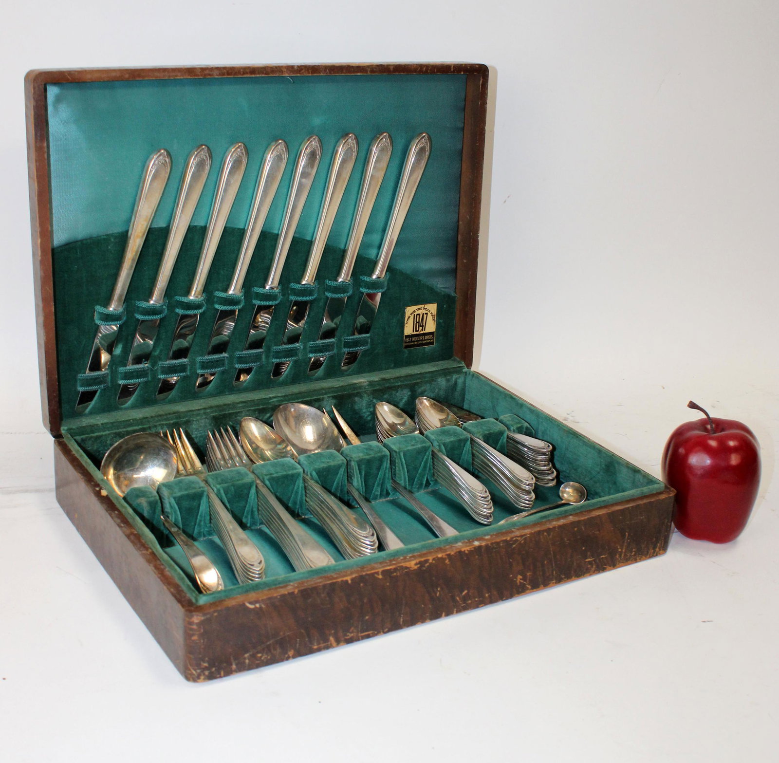 1847 Rogers Bros stainless steel flatware (1 of 8)