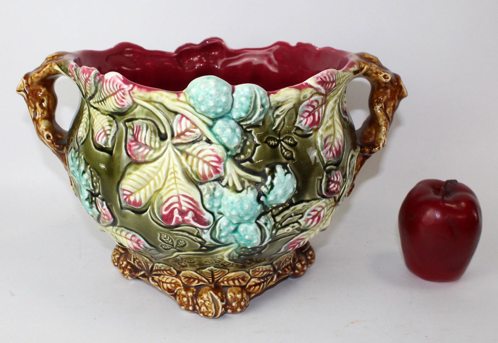 French Frie Onnaing Majolica cachepot (1 of 7)