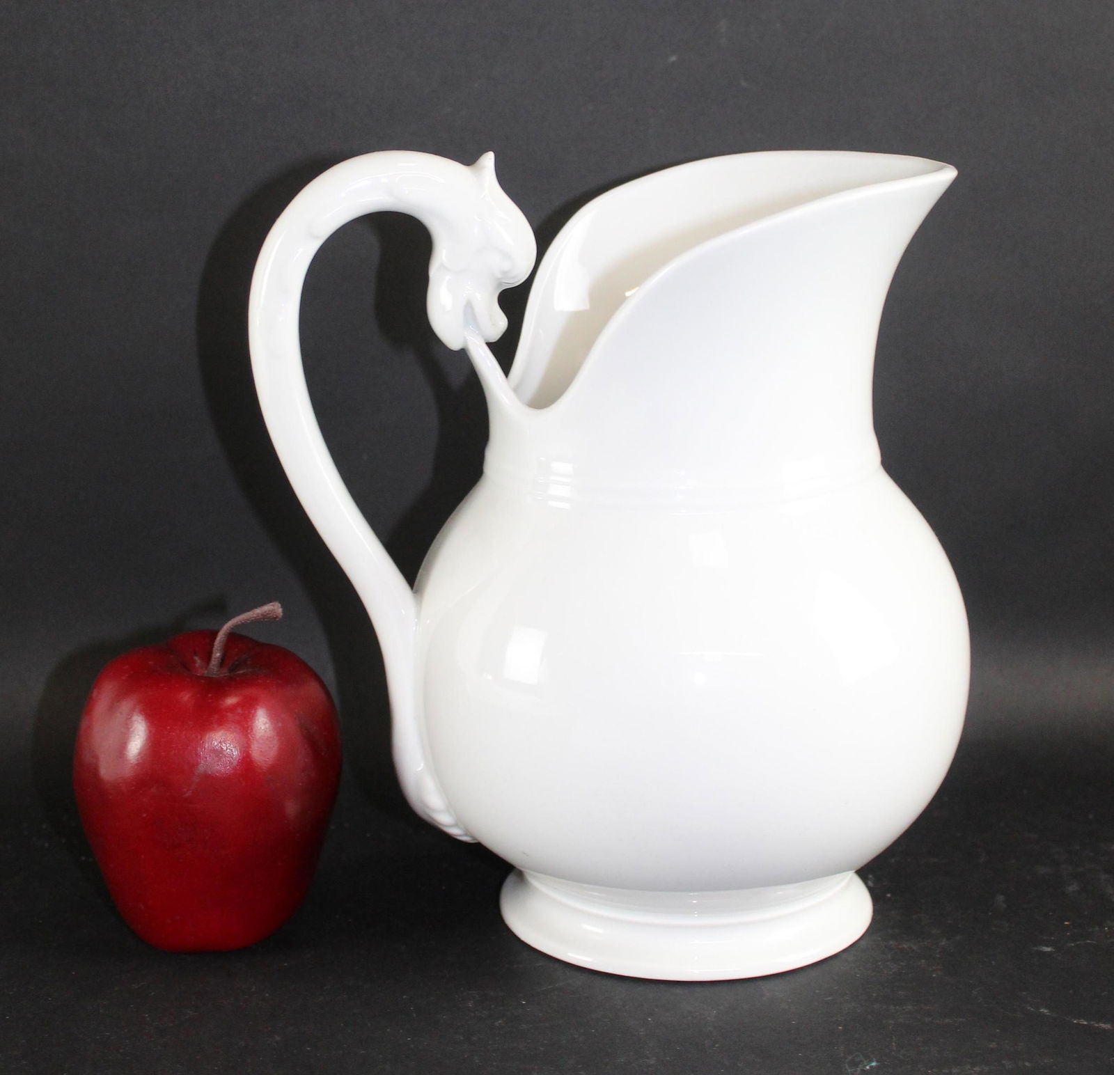 French Limoges porcelain pitcher (1 of 6)