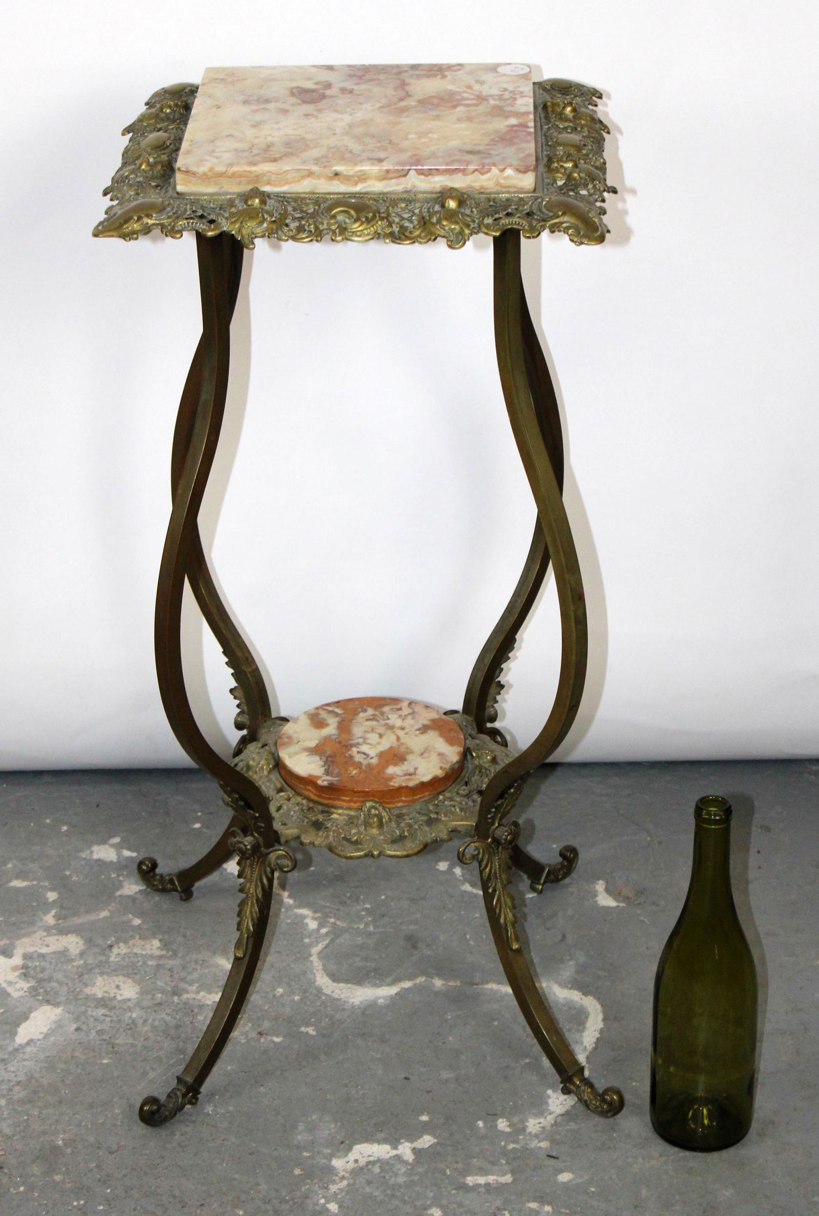 American Victorian brass & onyx plantstand (1 of 9)