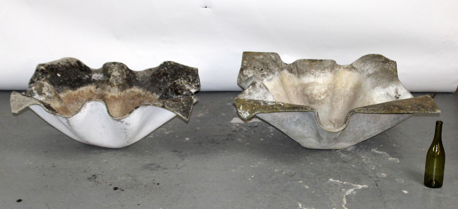 Pair Willy Guhl designed hankerchief planters (1 of 8)