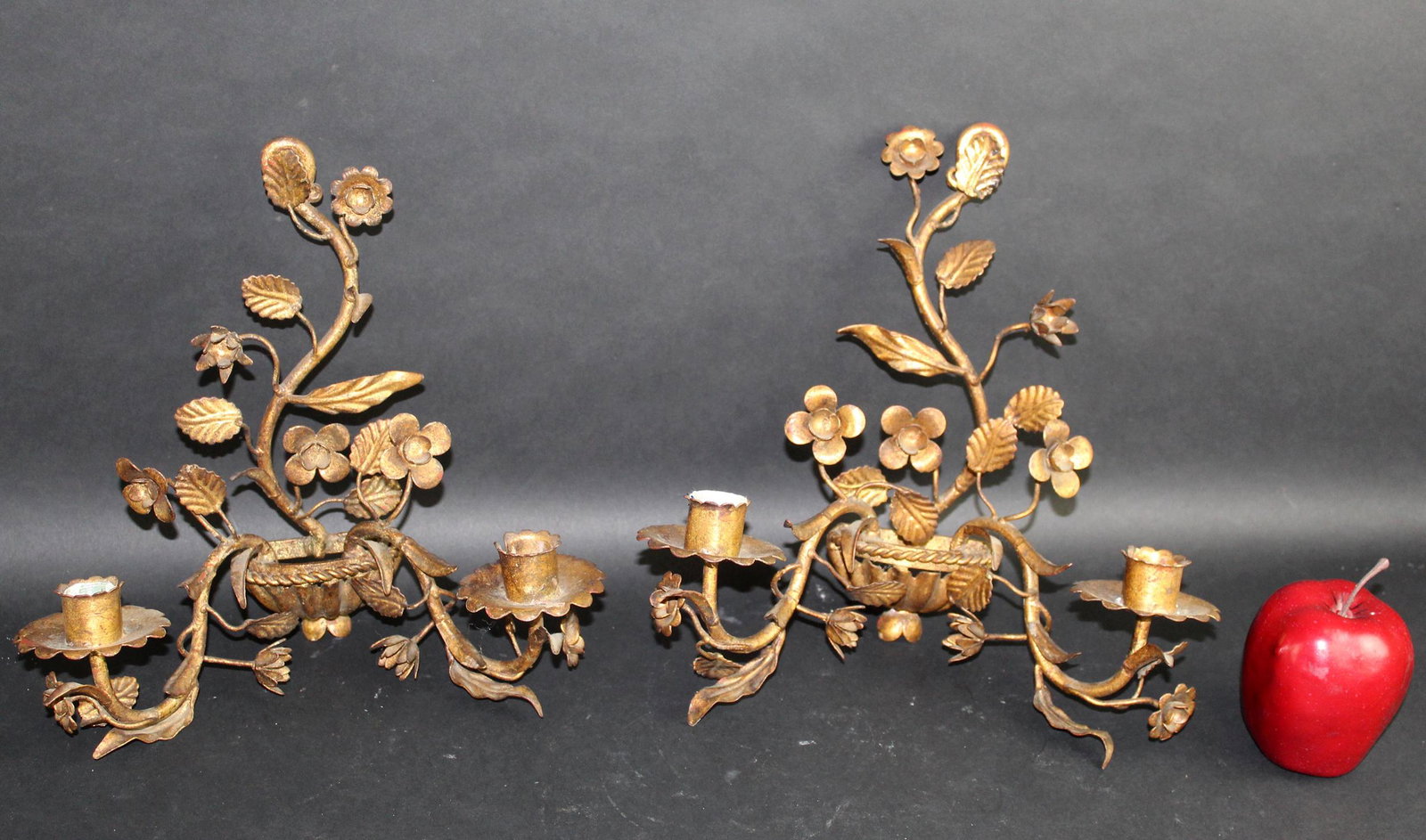 Pair of French gilt metal floral wall sconces (1 of 6)