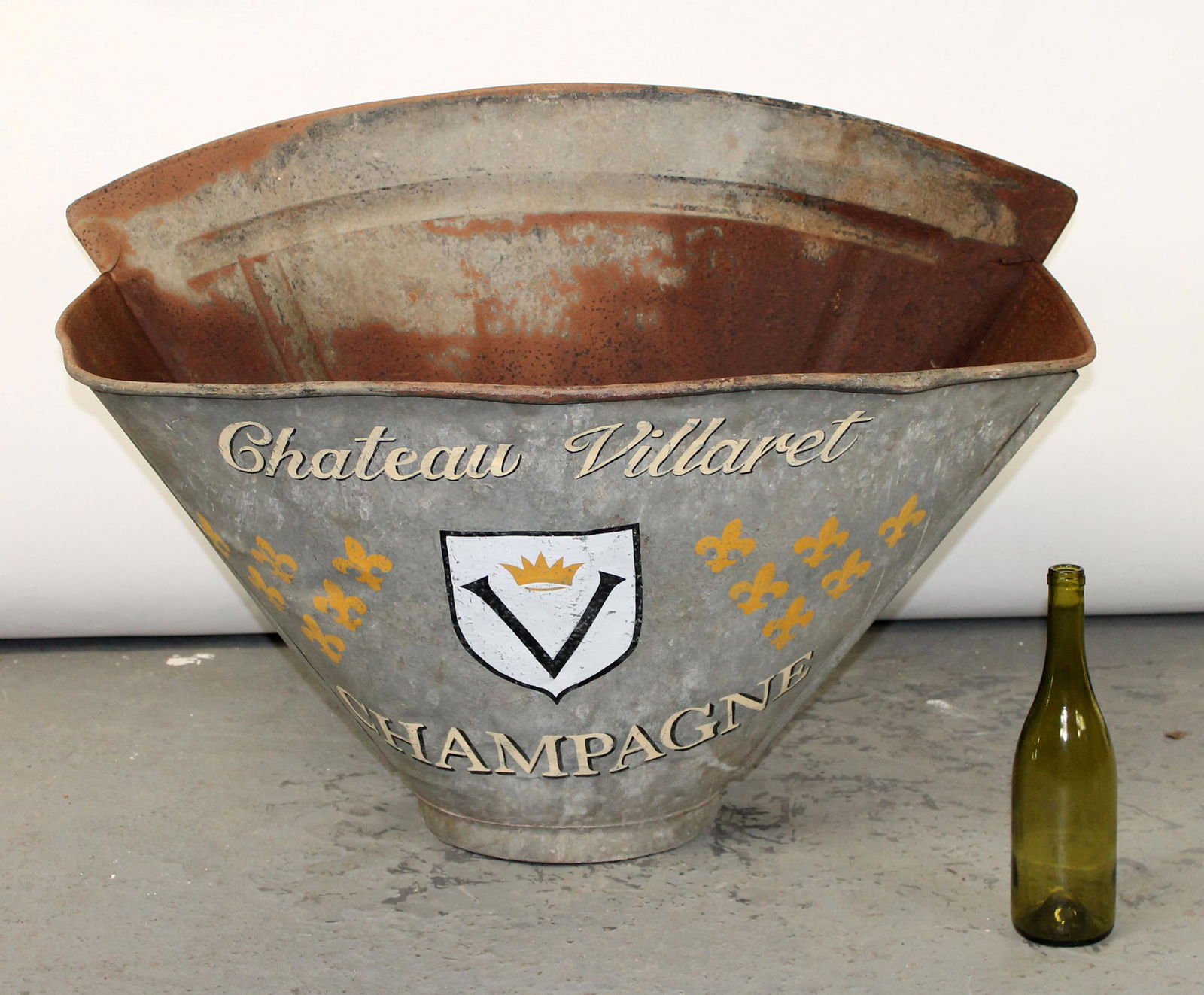 French painted grape hotte harvest basket (1 of 11)