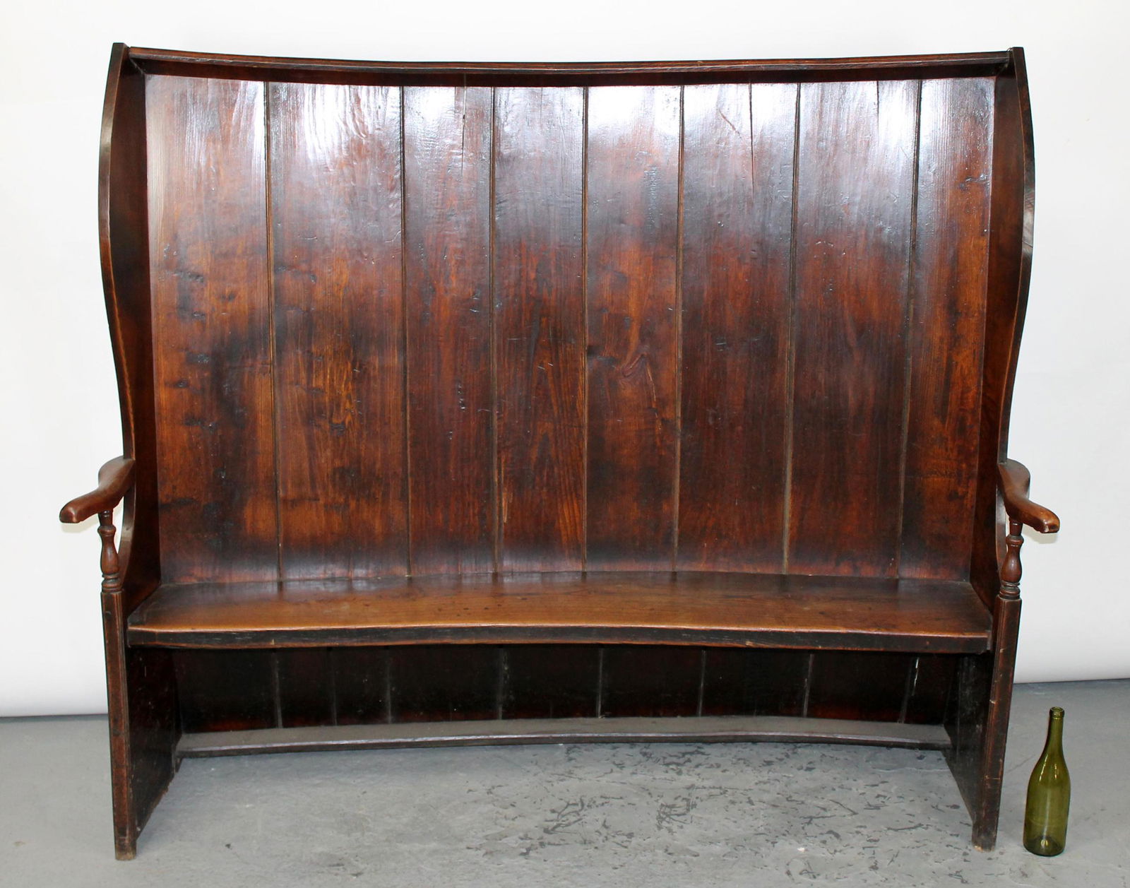 Antique English curved high back pub bench (1 of 9)