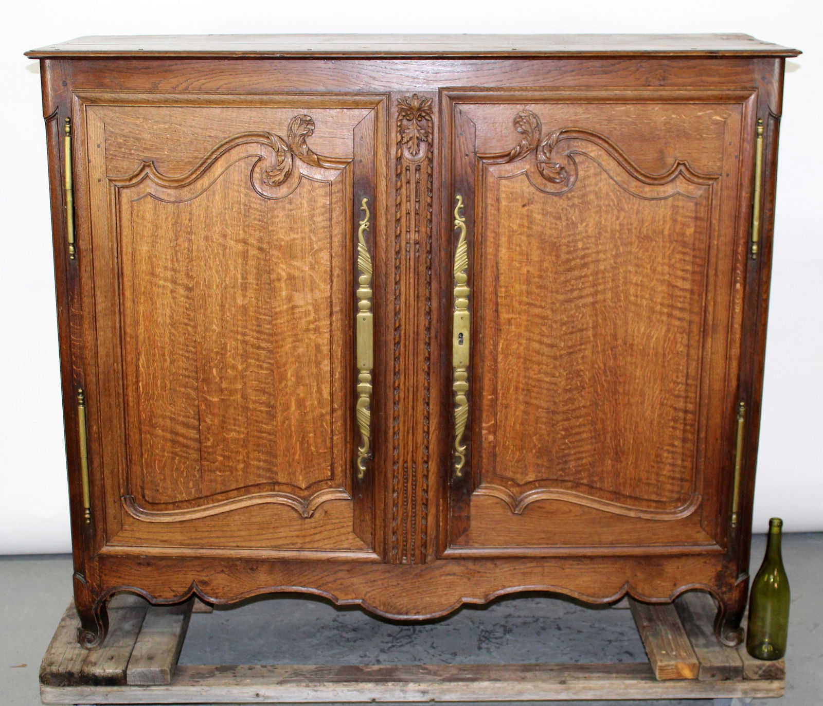 French Louis XV 2 door buffet bas (1 of 12)