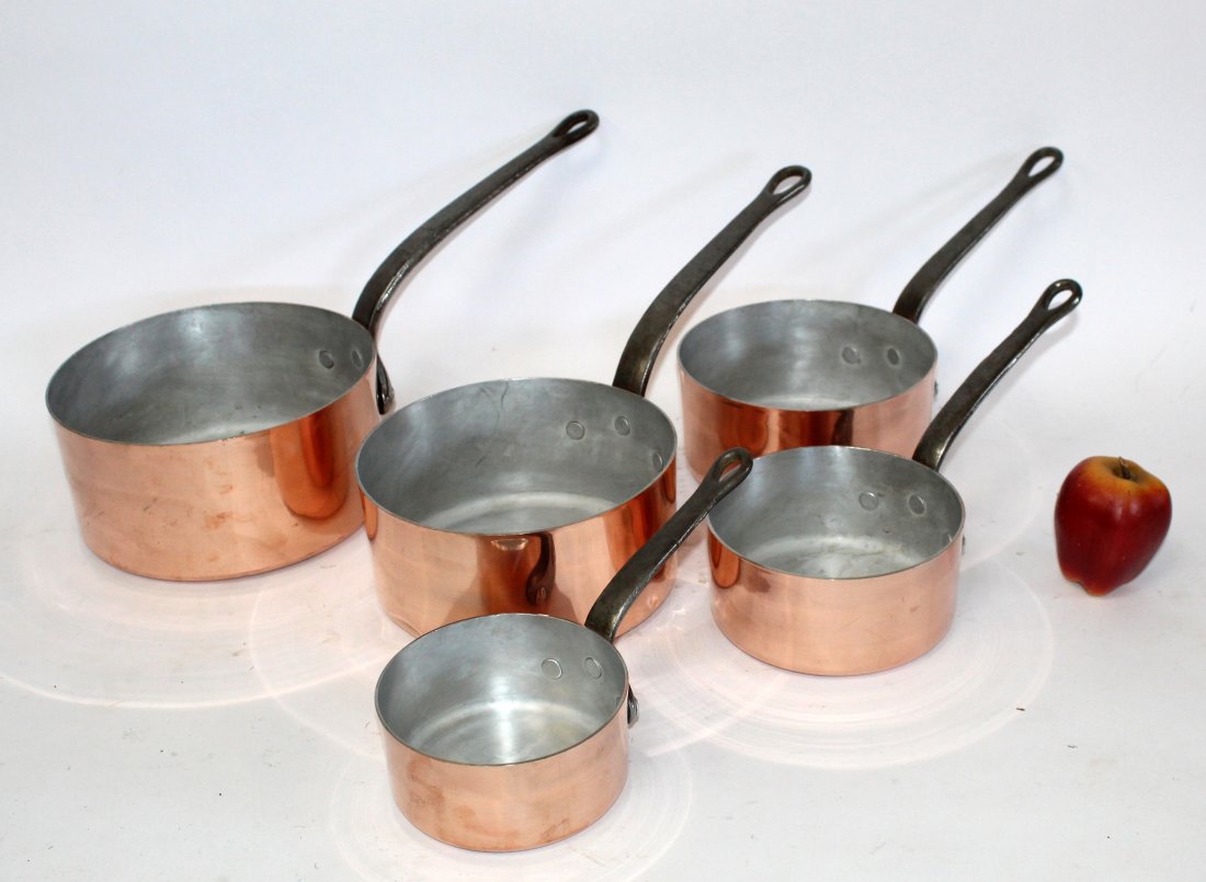 French set of 5 polished copper pots with iron handles (1 of 11)