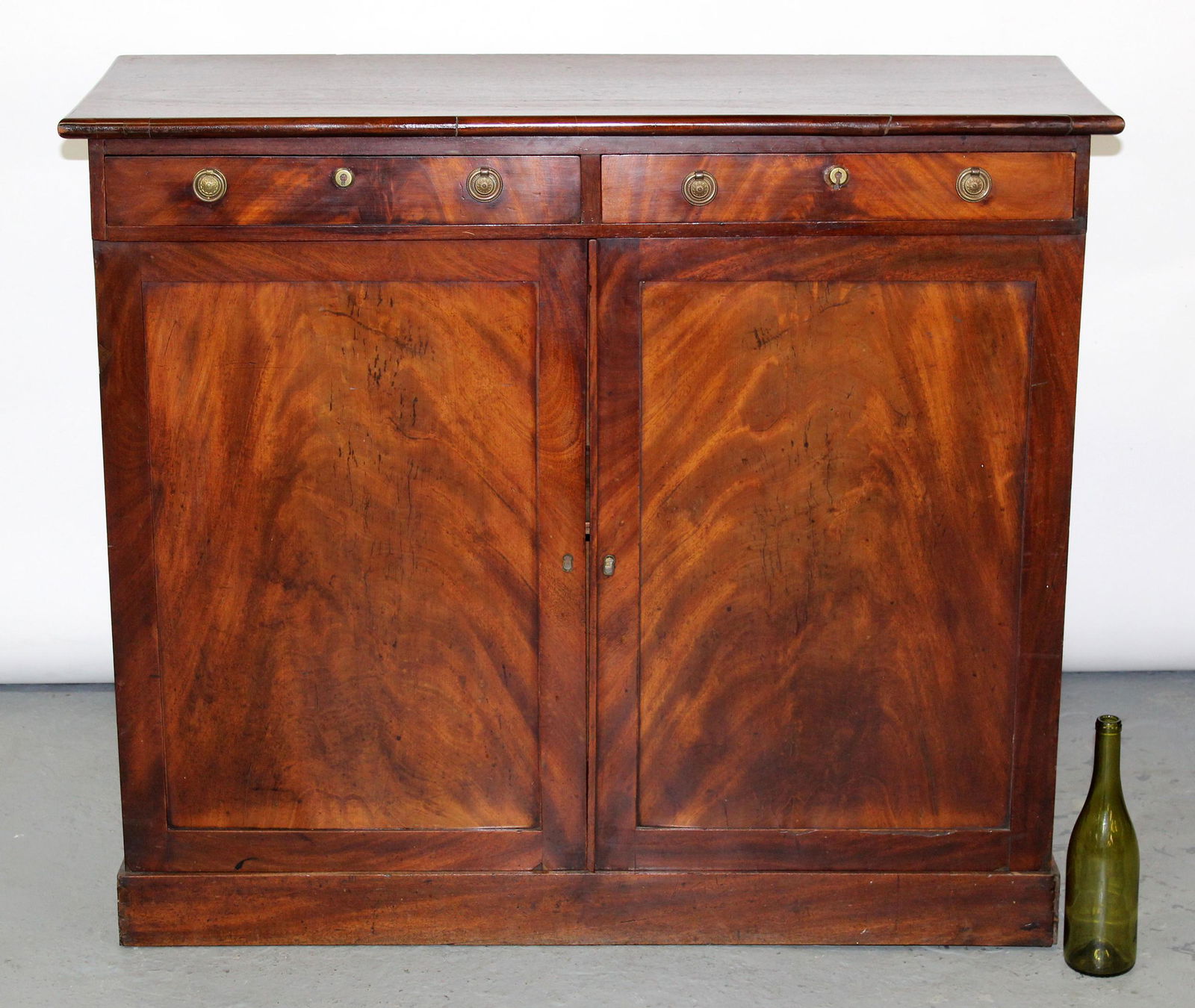 French Louis Philippe buffet bas in mahogany (1 of 9)