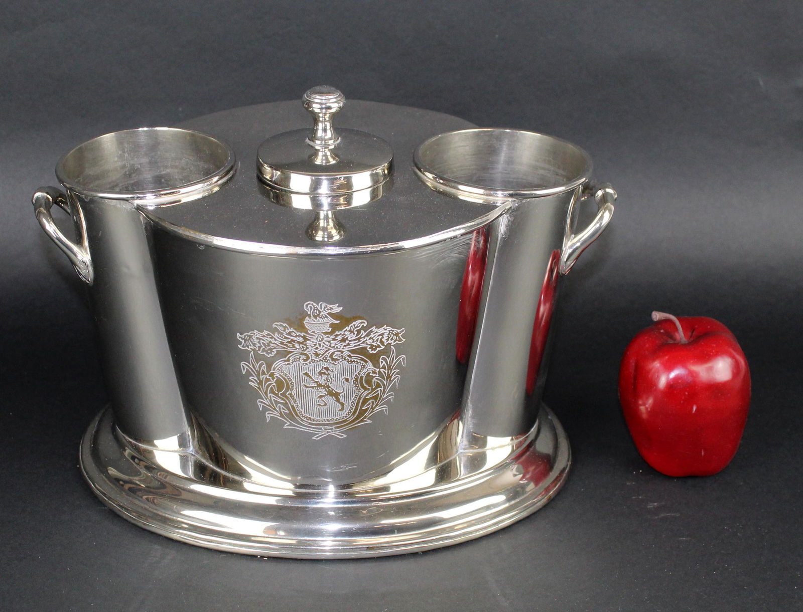 English silverplate 2 bottle cellarette (1 of 13)