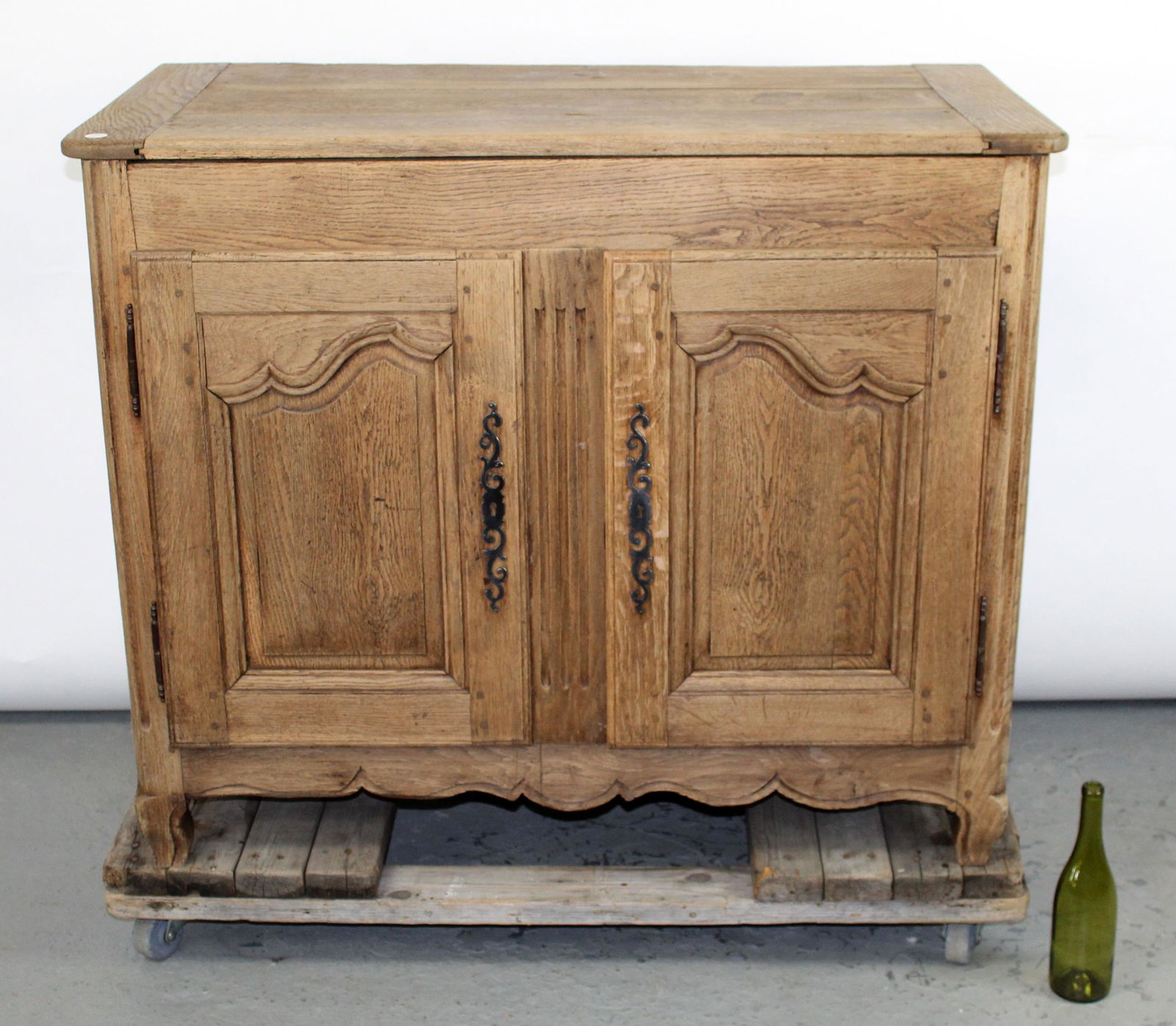 French Louis XV style bleached oak petrin buffet (1 of 8)