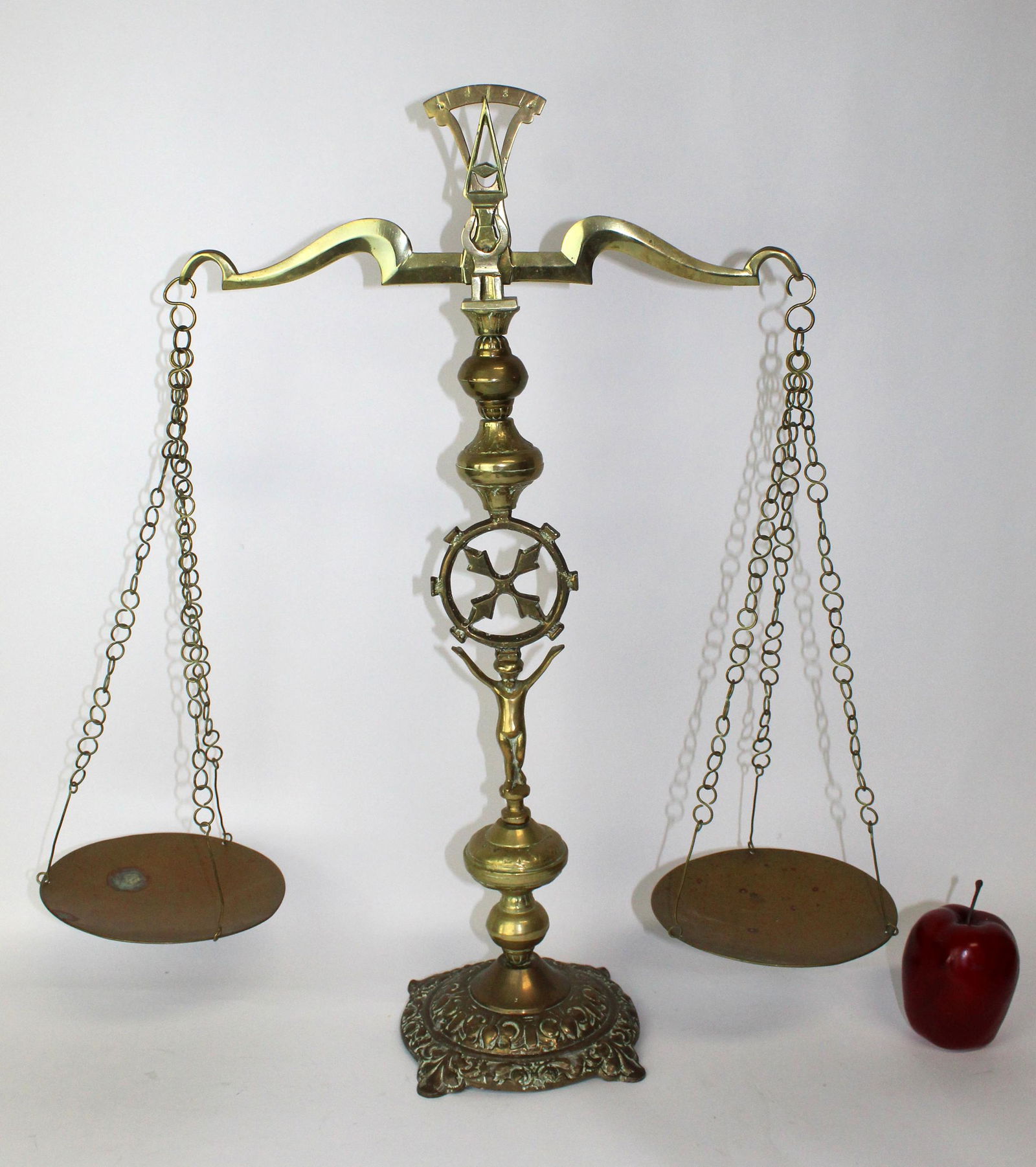 Vintage bronze balance scale (1 of 6)