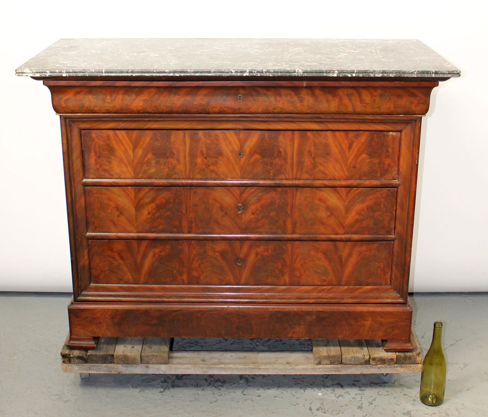 French Louis Philippe commode with marble top (1 of 10)