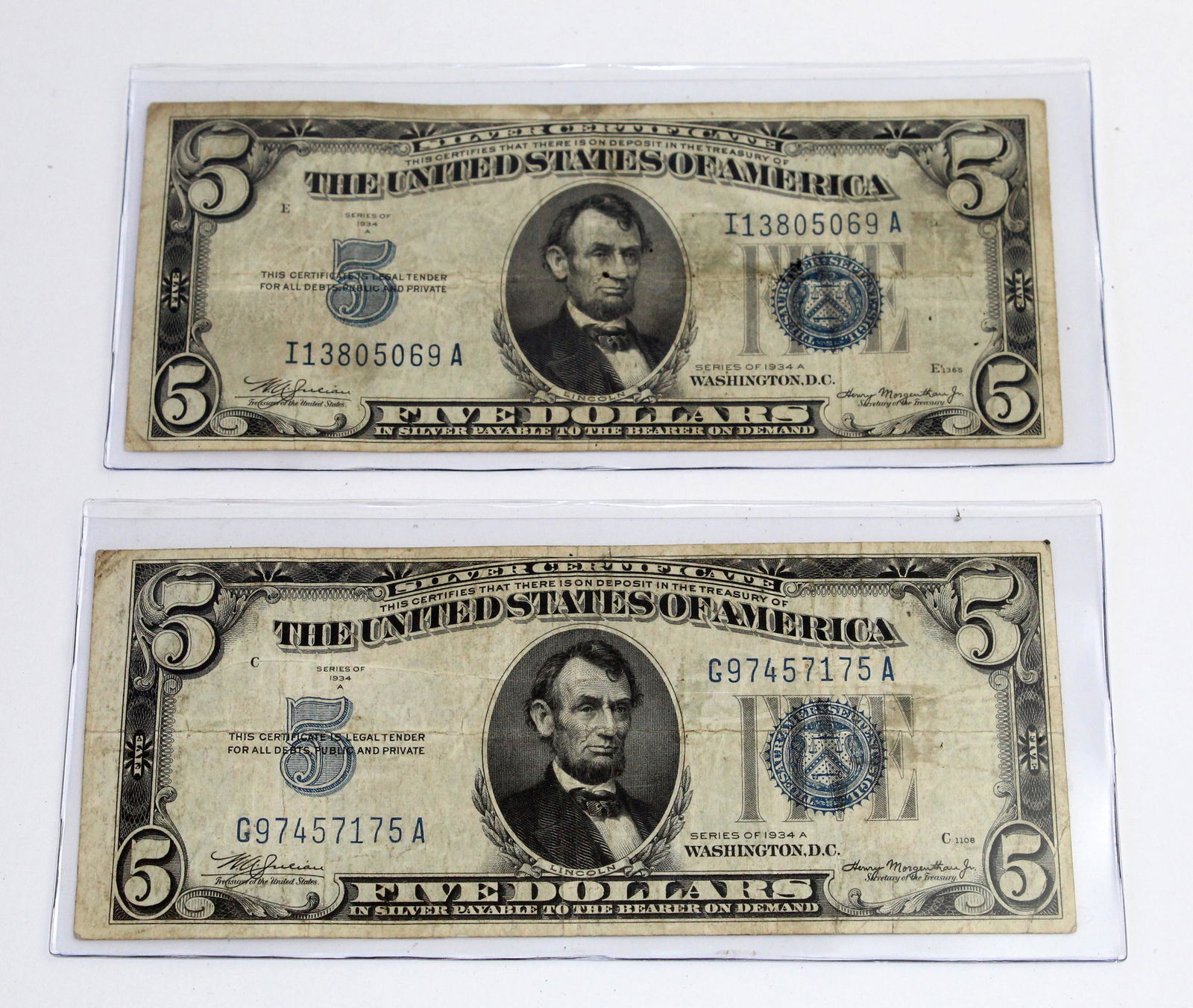 Lot of 2 $5 silver bearable bill series 1934 (1 of 10)