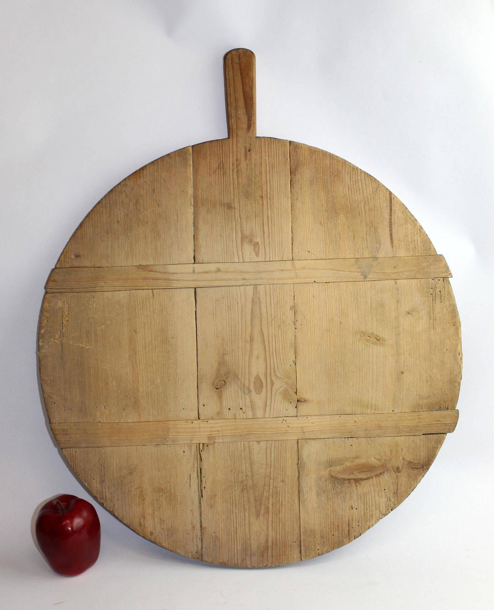 Antique French pine round bread board (1 of 5)