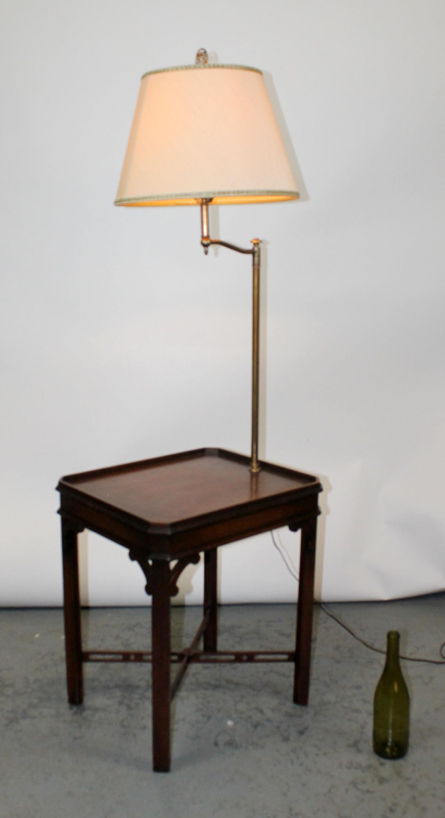 Frederick Cooper Chippendale style table with lamp: Frederick Cooper Chippendale style side table with lamp. Late 20th century. 61"h x 20"w x 7"d overall
