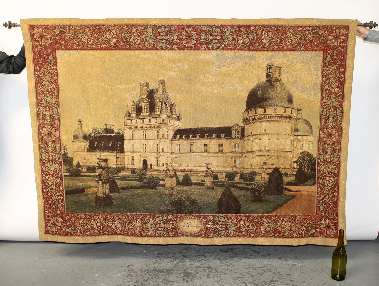 Woven tapestry Chateau Valencay (1 of 9)