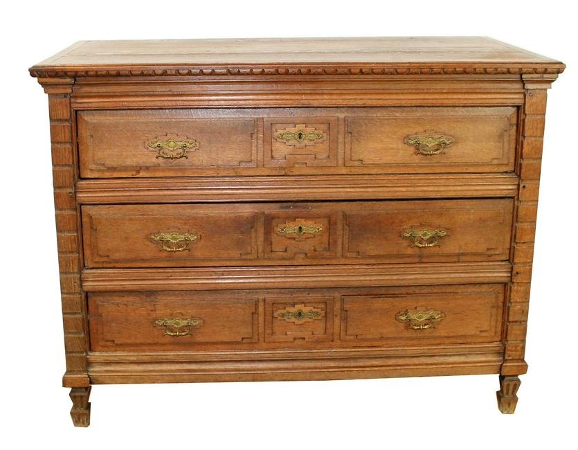 French 3 drawer commode in oak (1 of 8)