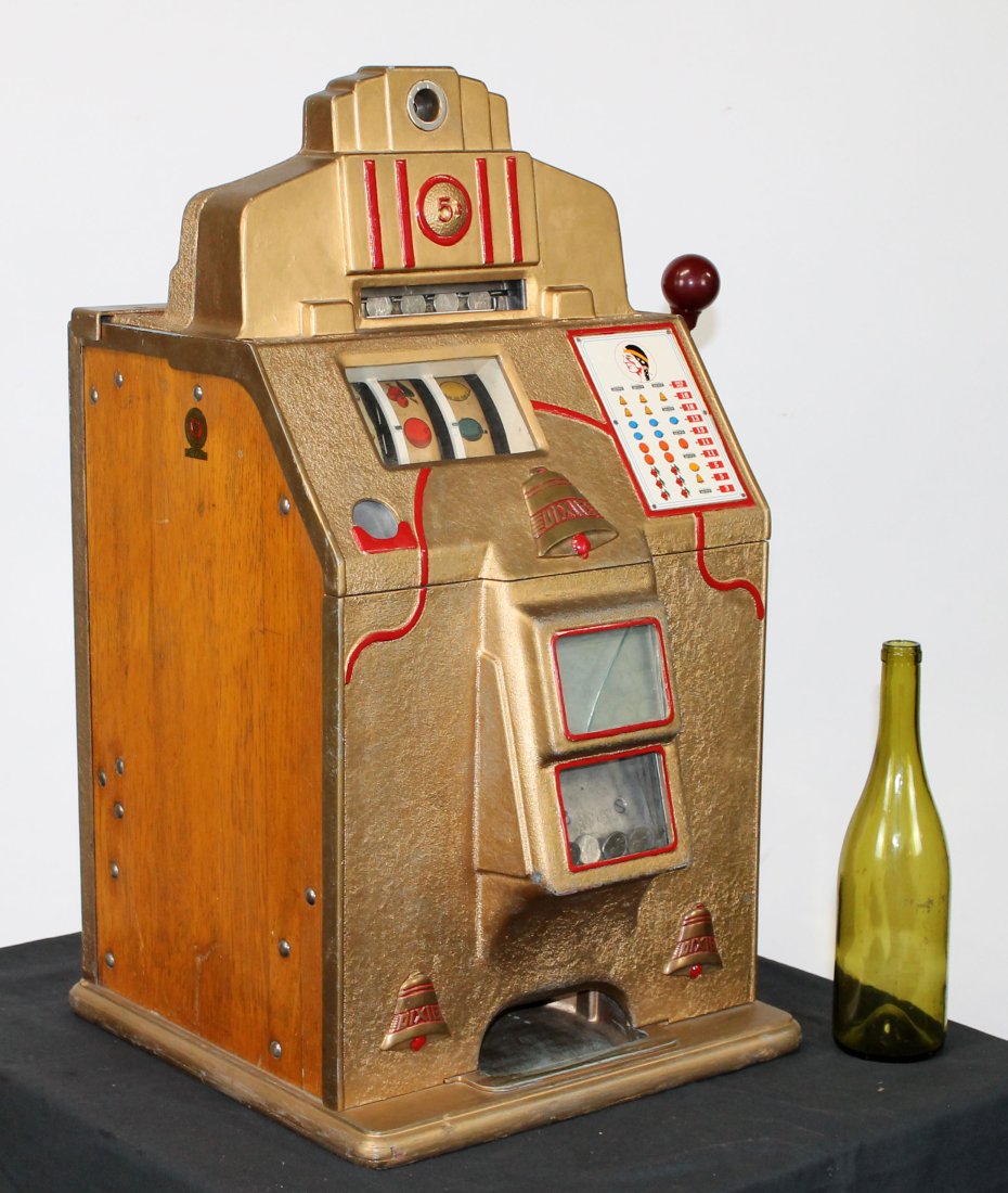 Antique Jennings 5 cent Dixie Bell slot machine (1 of 12)