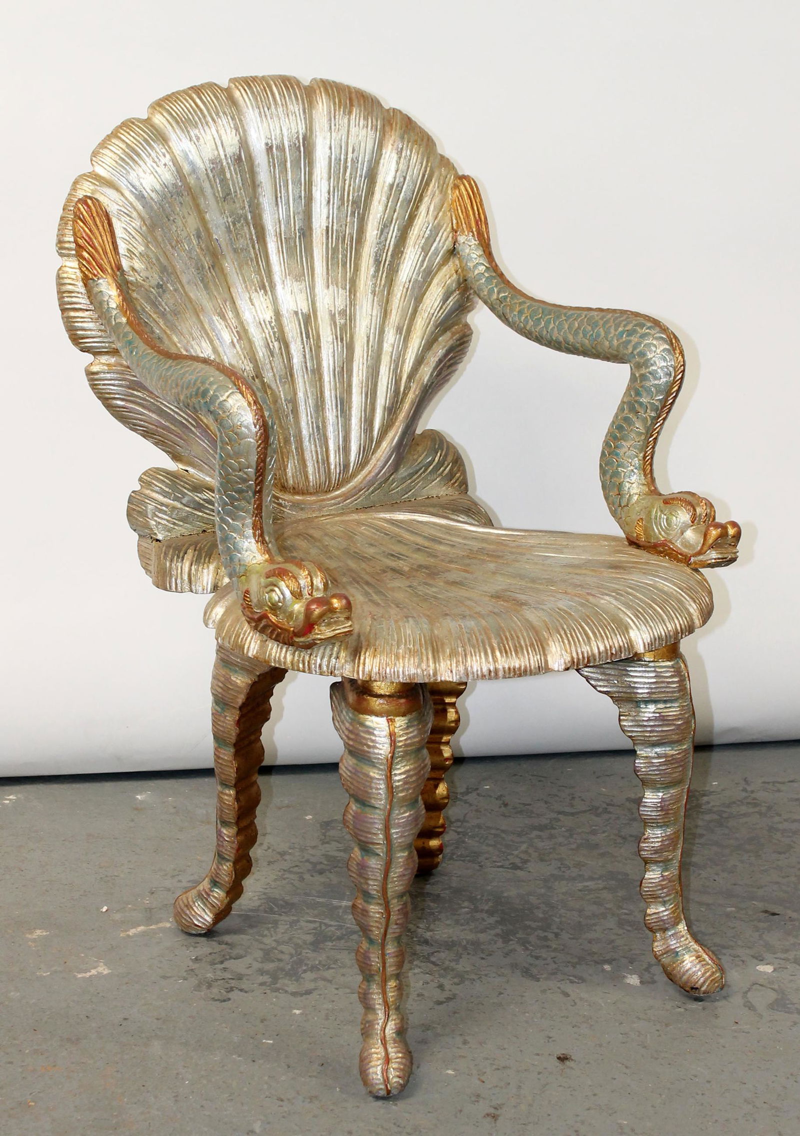 Dolphin gold online chair