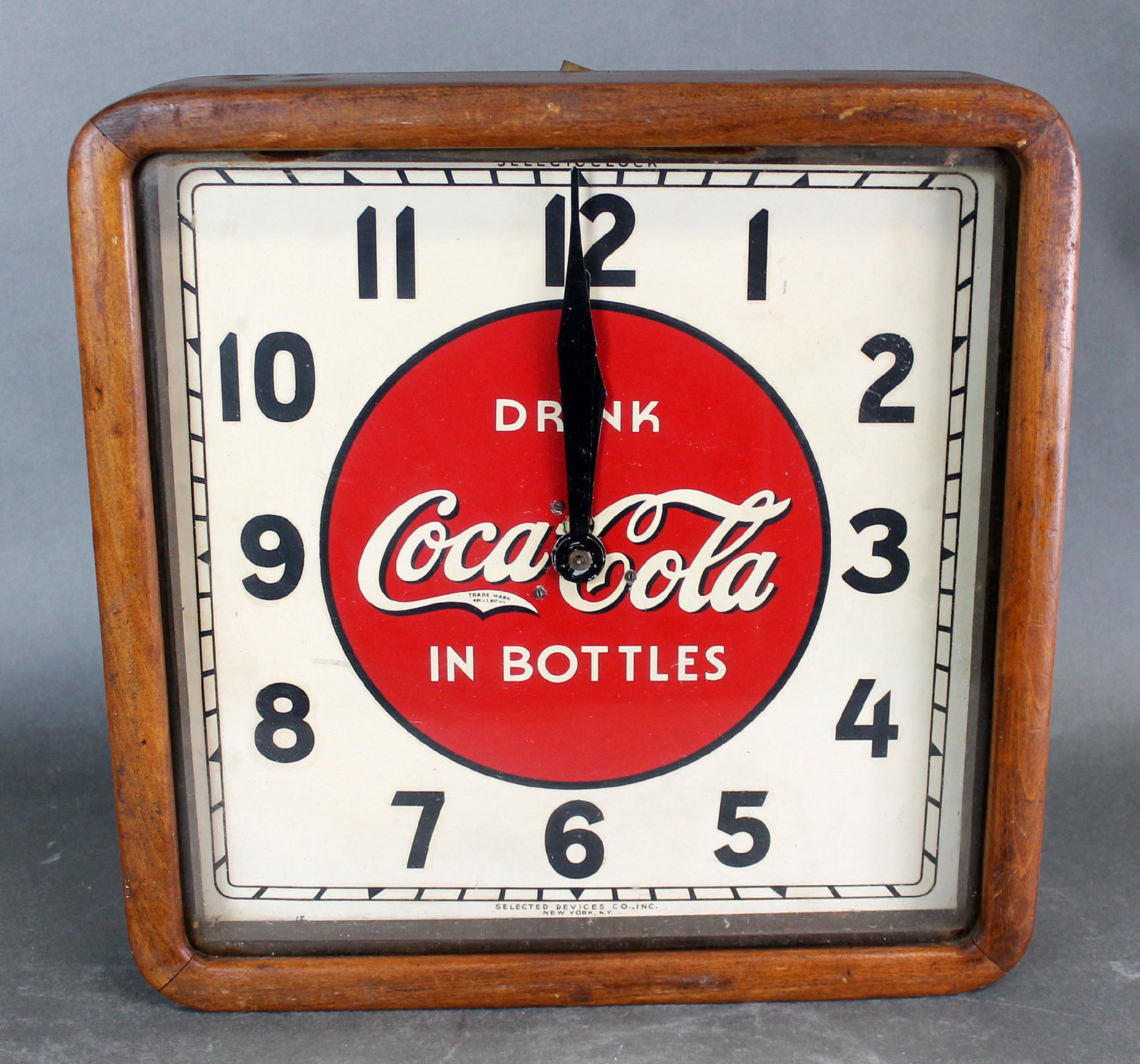 Vintage Coca Cola Selected Devices Co wall clock (1 of 9)