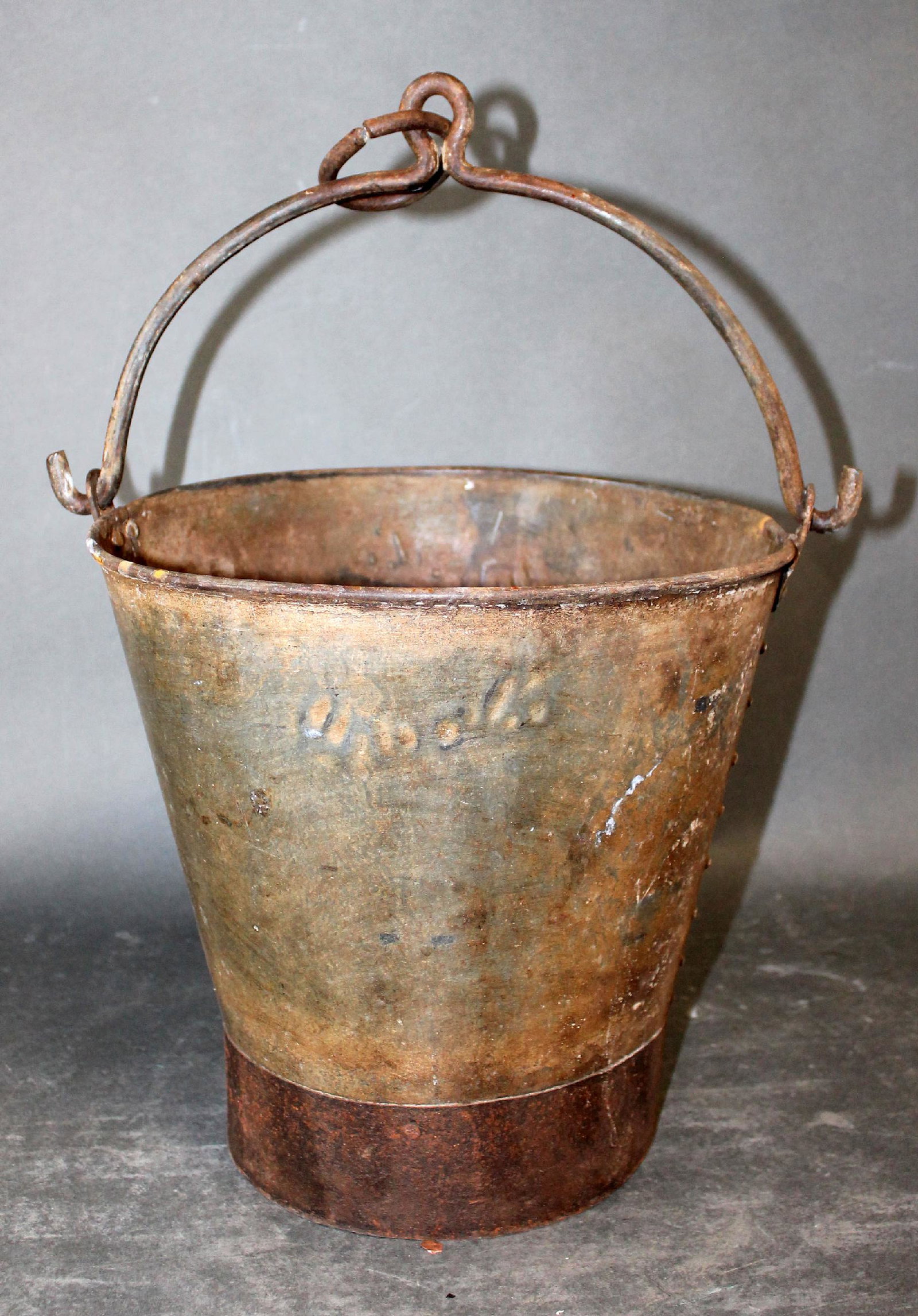 Vintage iron banded well bucket (1 of 11)