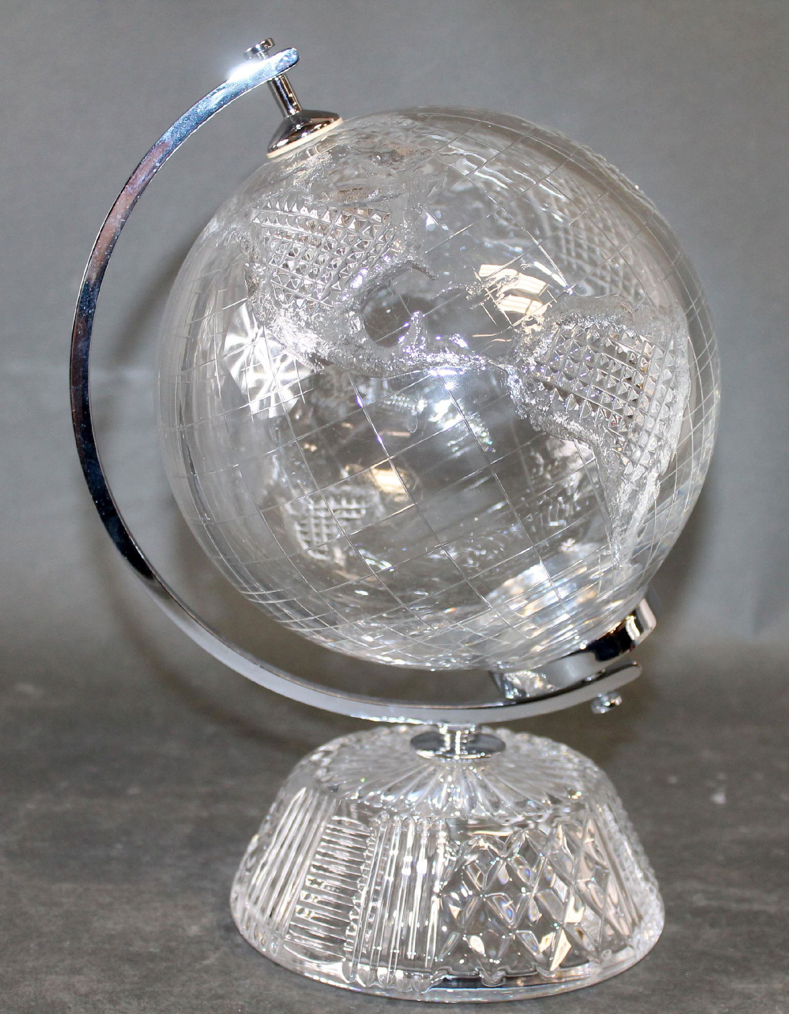 Waterford crystal desk world globe (1 of 7)