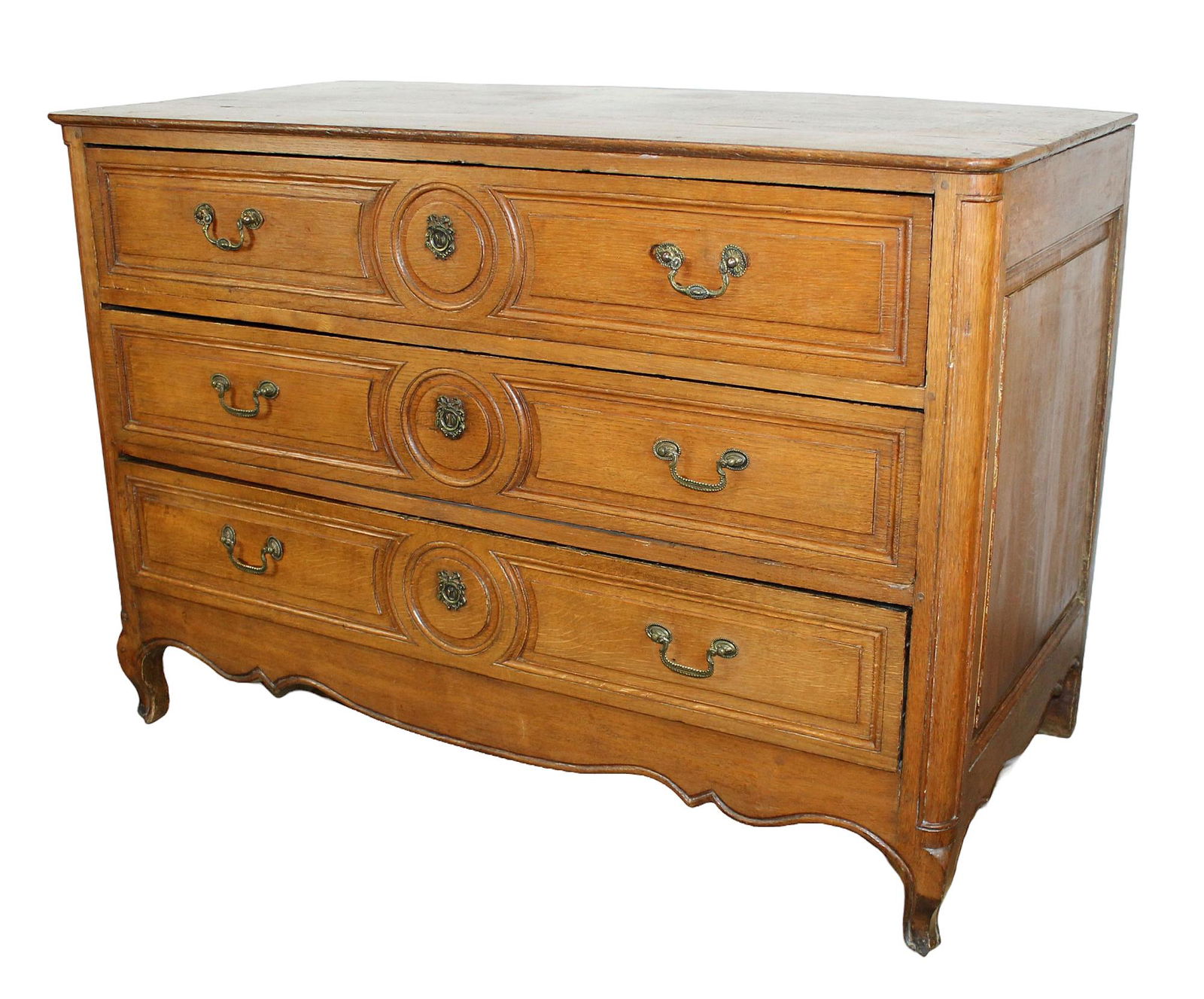 French 3 drawer commode in oak: French 3 drawer commode in oak. Mid 19th century. 34 1/2"h x 50"w x 24 1/2"d