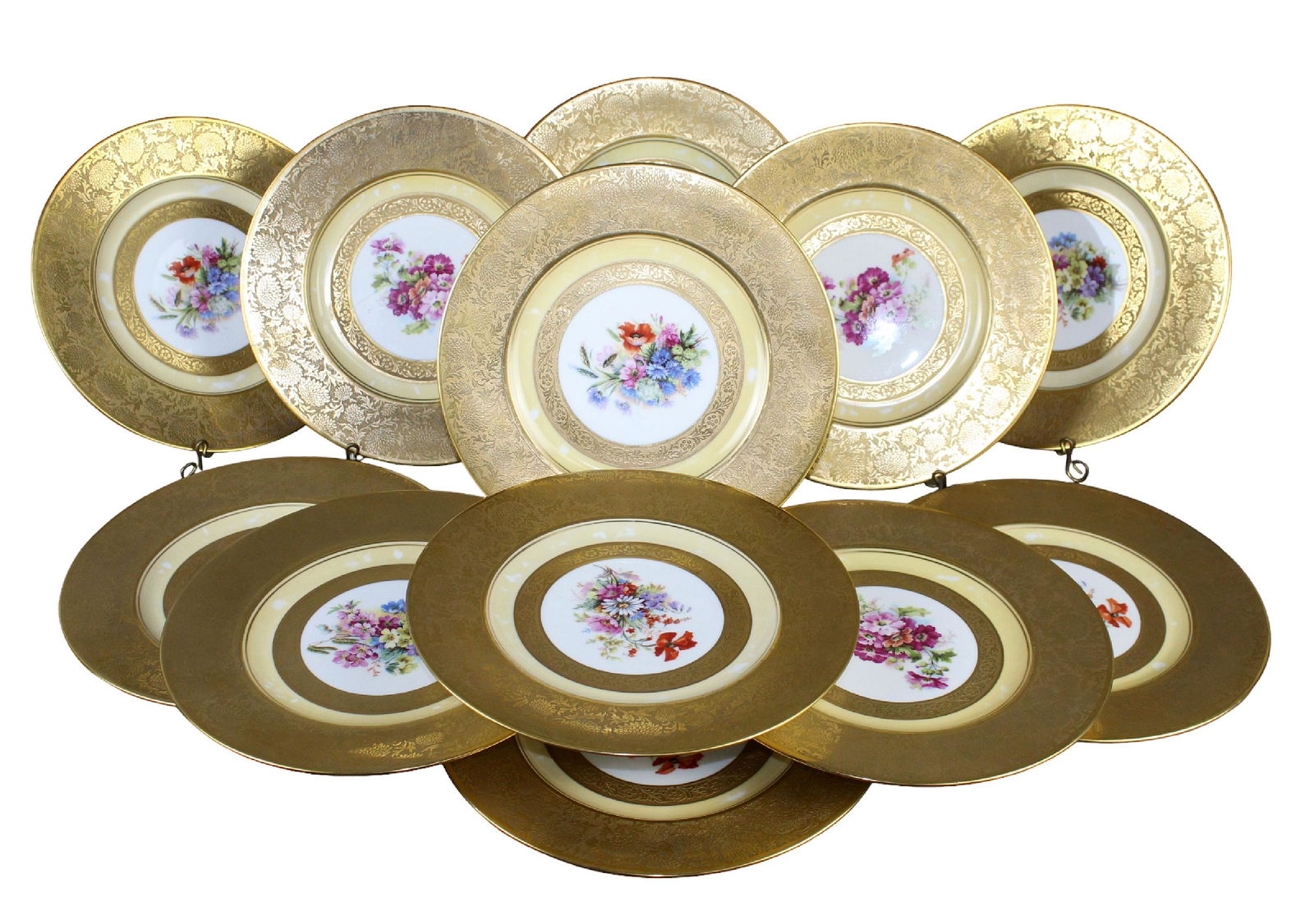 Set of 12 Bavarian Hutschenreuther gold rim plates: Set of 12 Bavarian Hutschenreuther gold rim porcelain plates 10 3/4" diam
