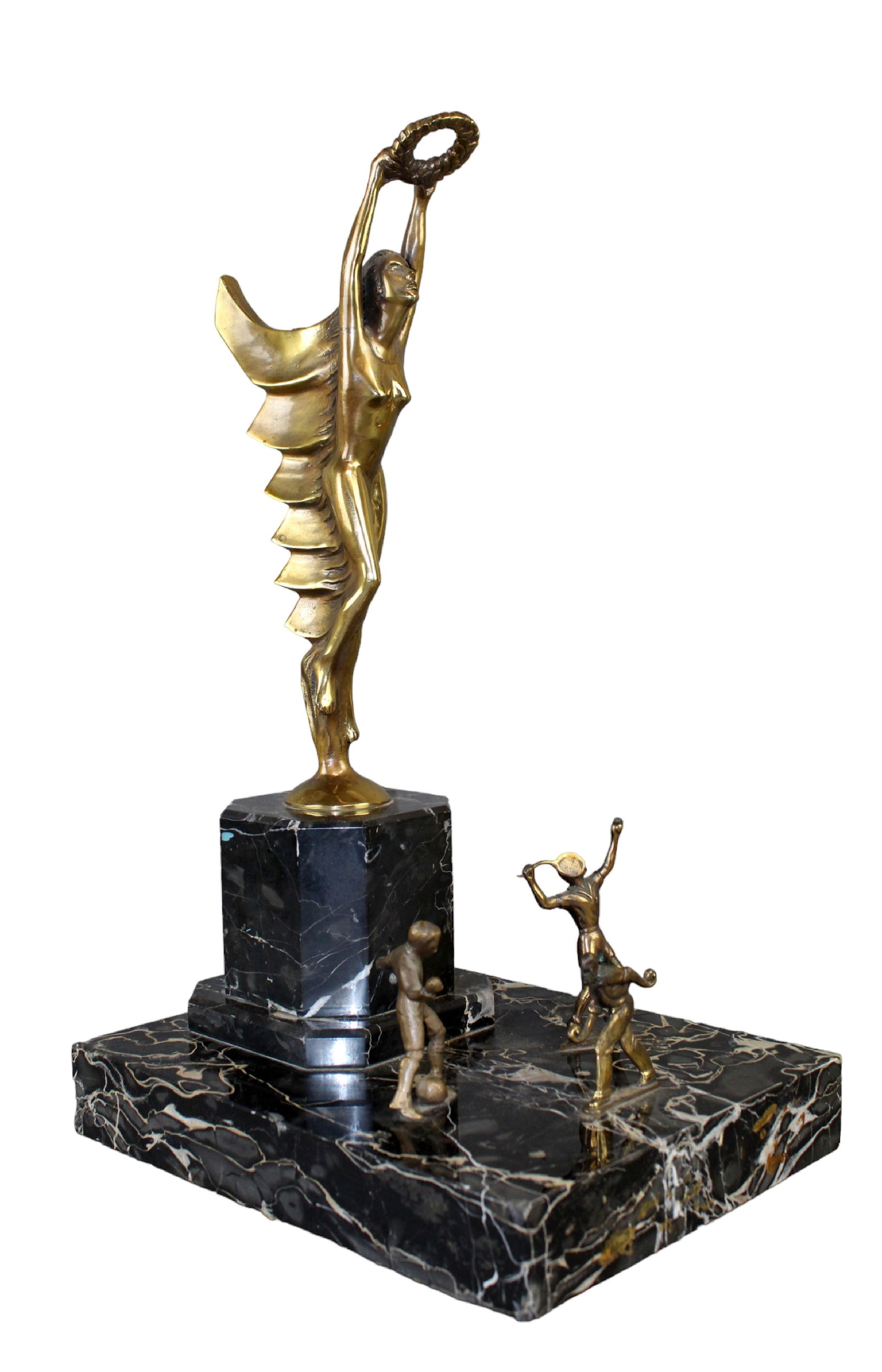 Art Deco trophy in bronze on marble base (1 of 13)