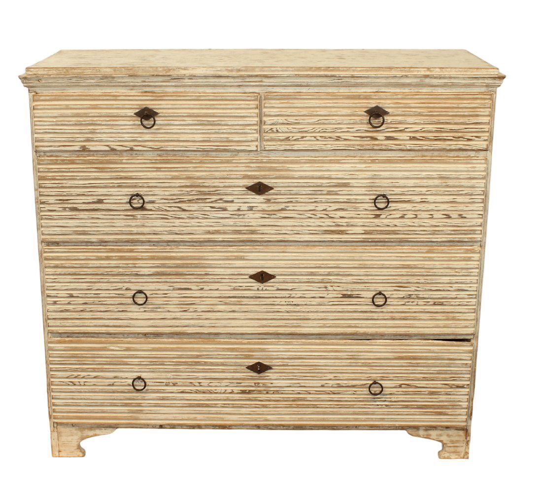 Swedish Gustavian 2 over 3 drawer painted pine reeded front commode: Swedish Gustavian 2 over 3 drawer painted pine reeded front commode. 19th century, 41 1/2"h x 46"w x 18"d